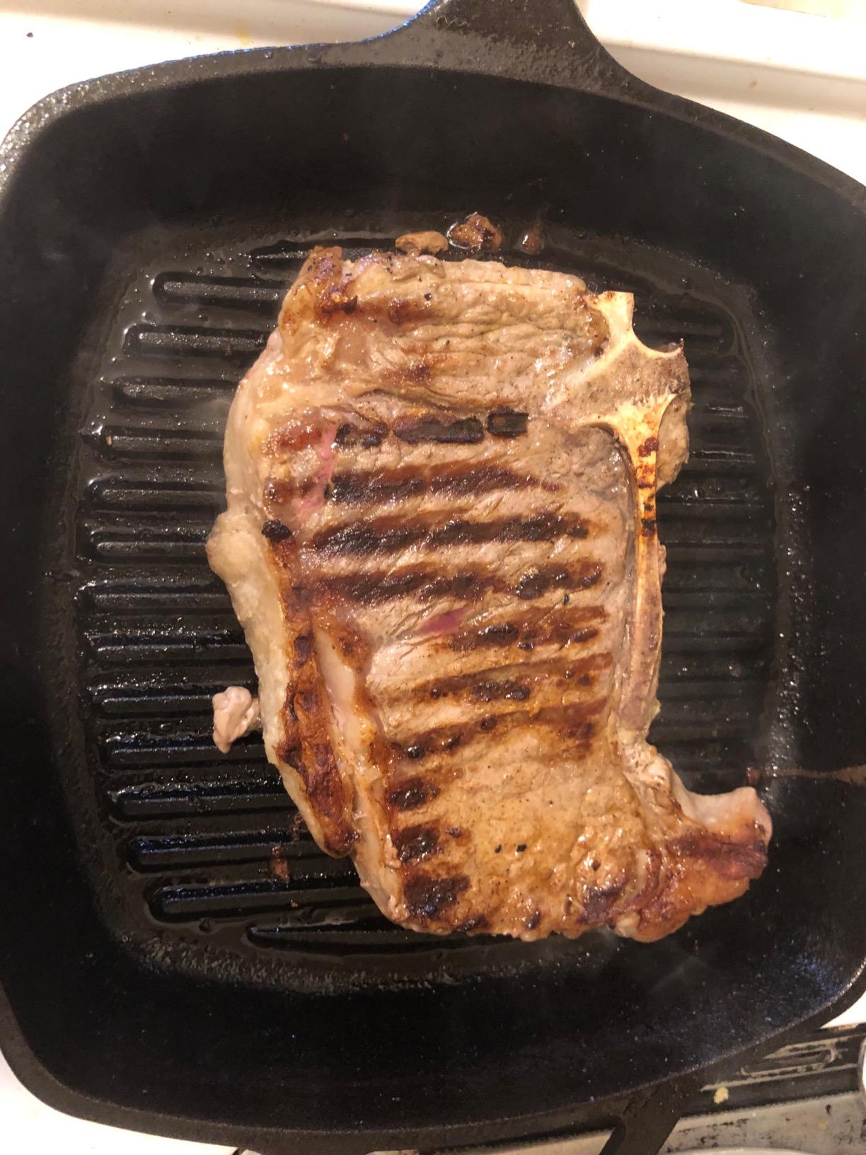 Lodge Square Cast Iron Grill Pan 10.5 Inches - Pre-Seasoned Square Skillet - Ridged Burger Grill Pan - Even Heat Distribution - PFAS-Free Non-Toxic Cookware customer photo 2