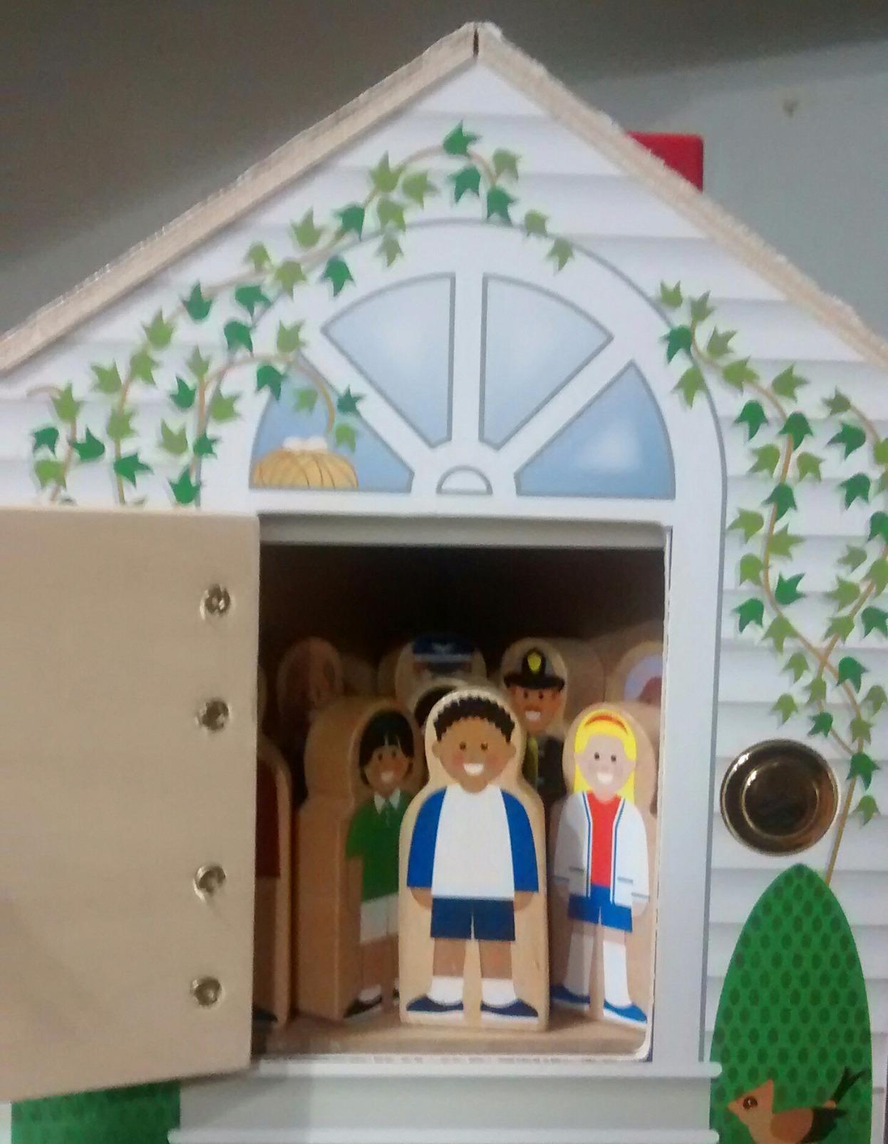 Melissa & Doug Take-Along Wooden Doorbell Dollhouse - Doorbell Sounds, Keys, 4 Poseable Wooden Dolls Portable Doll House, Doorbell House for Kids Ages 3+ customer photo 2