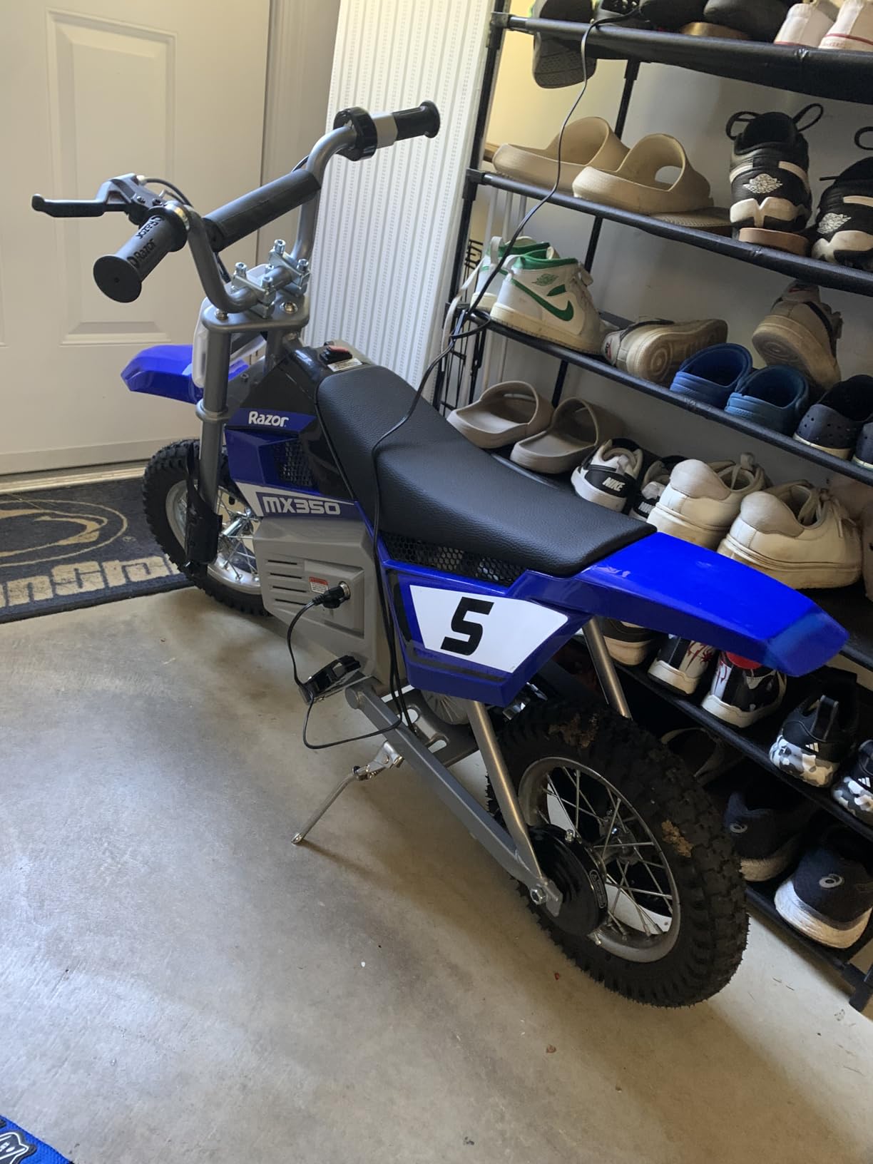 Razor MX350 Dirt Rocket Kids Ride On High-Torque 24V Electric Toy Motocross Motorcycle Dirt Bike, Speeds up to 14 MPH | Iconic Wheeled Ride-On For Kids Age 8+ | High Torque, Rear Chain Drive | 350W/24V Motor | Up To 14 MPH, 30 Mins; 140 Lbs customer photo 2