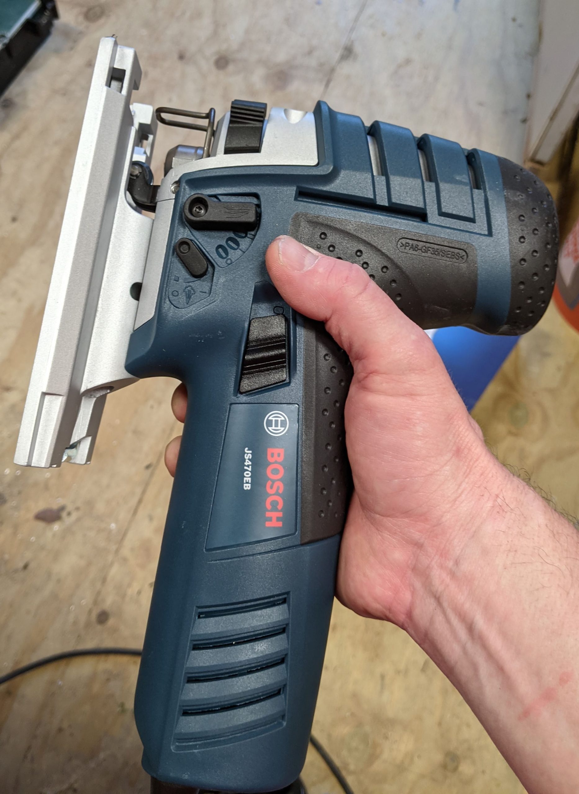 BOSCH JS470EB Corded Barrel-Grip Jig Saw - 120V Low Vibration, 7 Amp Variable Speed for Smooth Cutting up to 5-7/8 Inch on Wood, 3/8 Inch on Steel customer photo 1