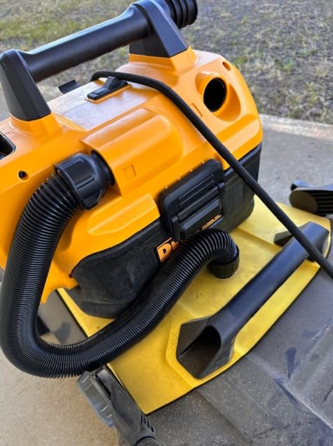DEWALT 20V MAX Cordless Shop Vac, Wet Dry Vacuum Cleaner, Portable 2 Gallon Wet Dry Vac customer photo 2