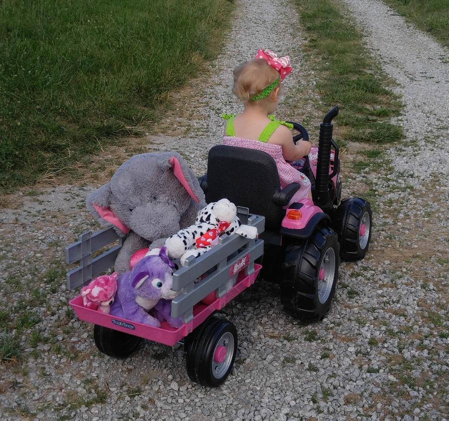 Peg Perego Case IH Magnum Tractor and Trailer Extra-Large 12 Volt Ride on, Pink. Durable Design for Kids Ages 3-7 customer photo 1