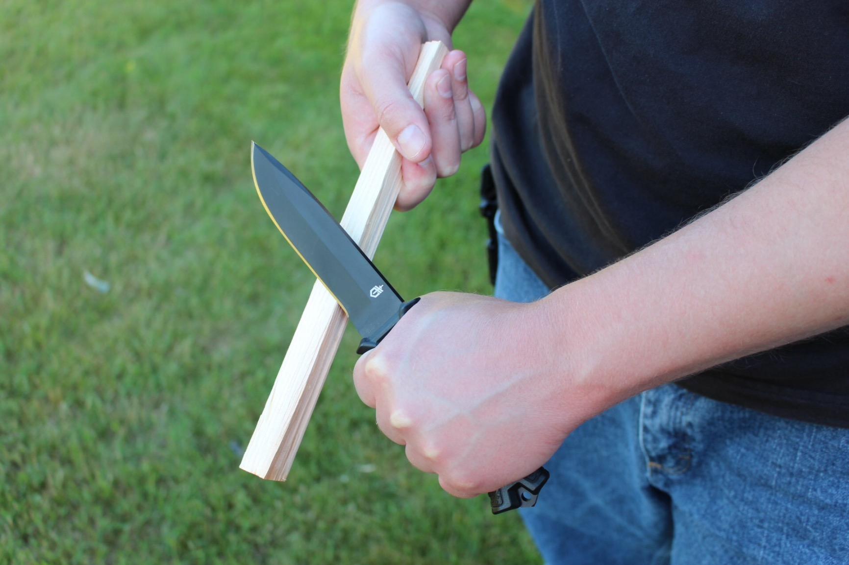 Gerber Gear StrongArm Fixed Blade Knife - Tactical Survival Knife for Camping & Hunting - Made in USA - Plain Edge - Black customer photo 1