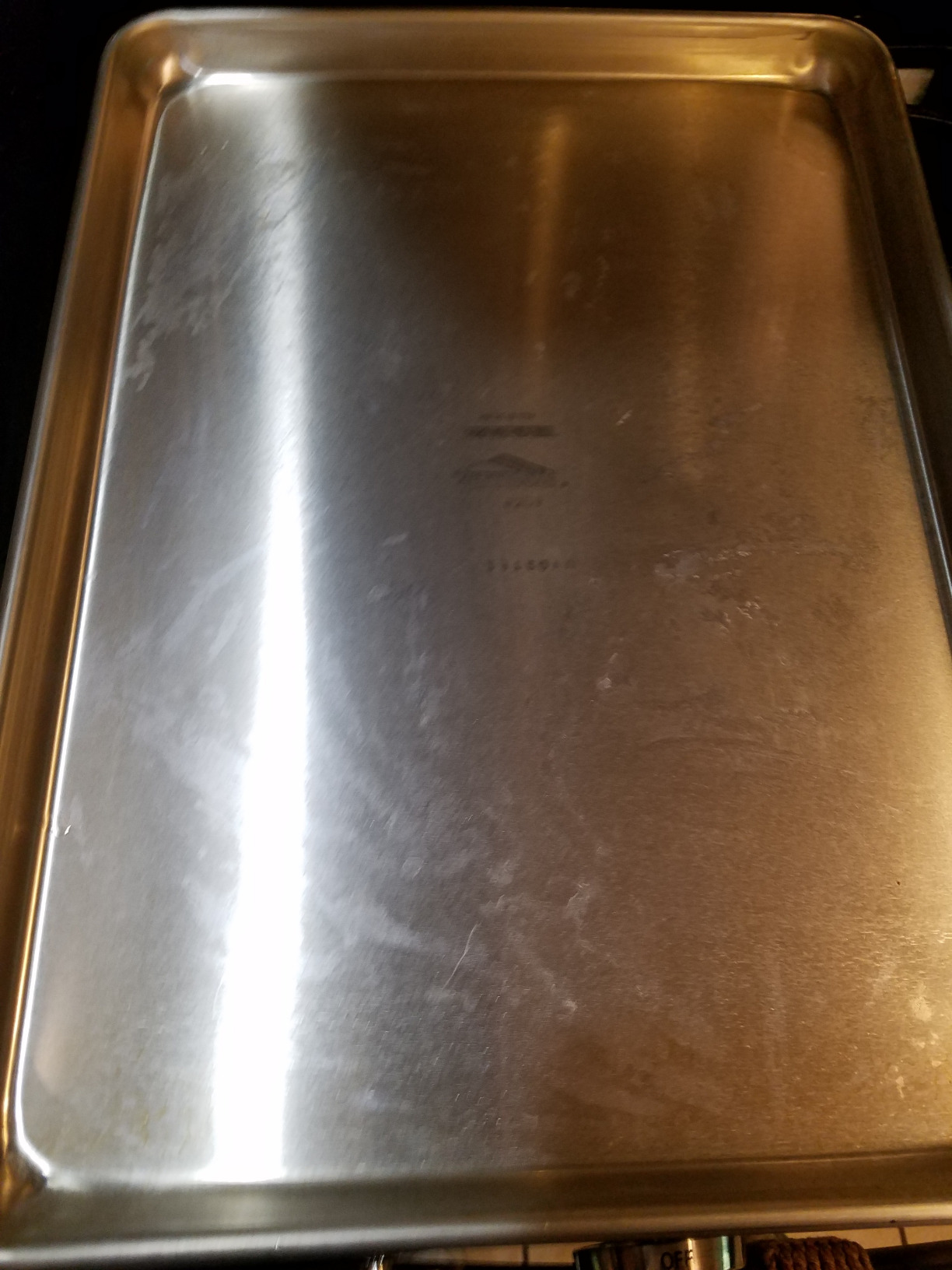 Vollrath (5303) Wear-Ever Half-Size Sheet Pans, Set of 2 (18-Inch x 13-Inch x 1-Inch, Aluminum) customer photo 2