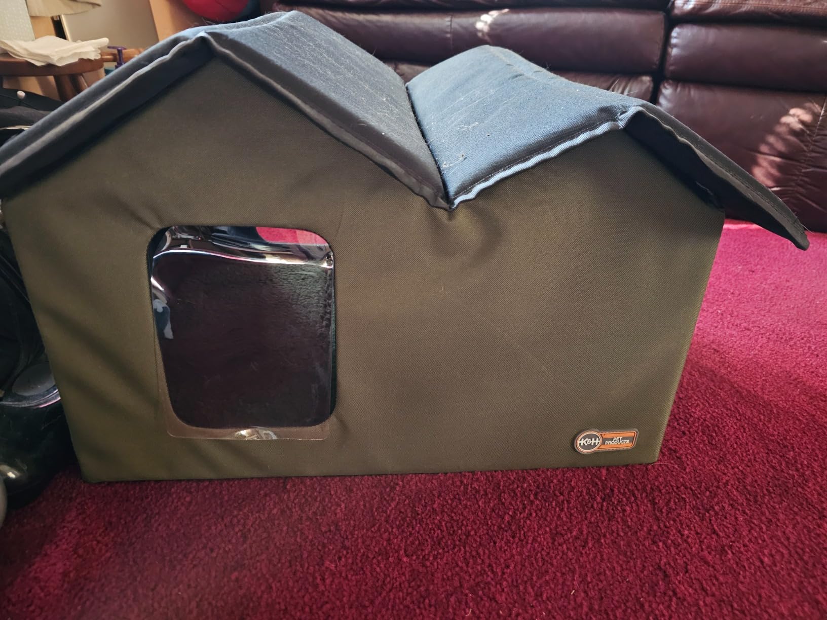 K&H Pet Products Extra-Wide Heated Cat House for Outside, Outdoor Cat House with 2 Safe Escape Doors, Weatherproof Insulated Stray & Feral Shelter with Waterproof Heated Bed, Safety Listed - Olive customer photo 2