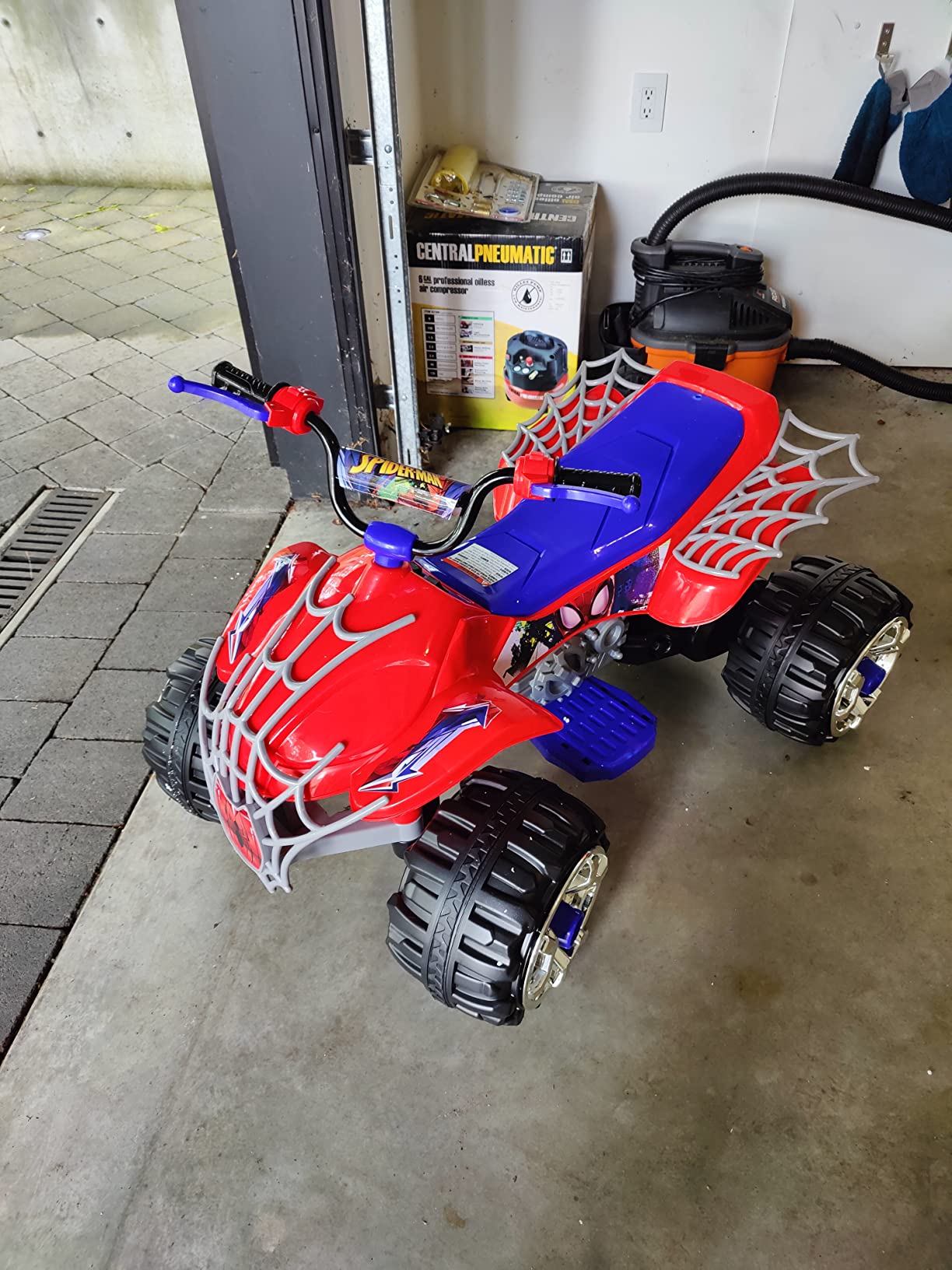 Kid Trax Marvel Spiderman Toddler ATV Ride On Toy, 12 Volt Battery, 3-7 Years, Max Rider Weight 88 lbs, Spider-Man Blue customer photo 1