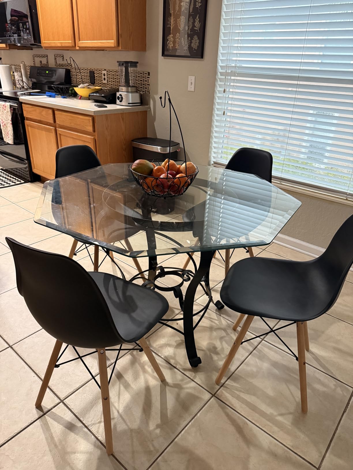 Furmax Modern Style Dining Chair Mid Century Modern DSW Chair, Shell Lounge Plastic Chair for Kitchen, Dining, Bedroom, Living Room Side Chairs Set of 4(White) customer photo 2