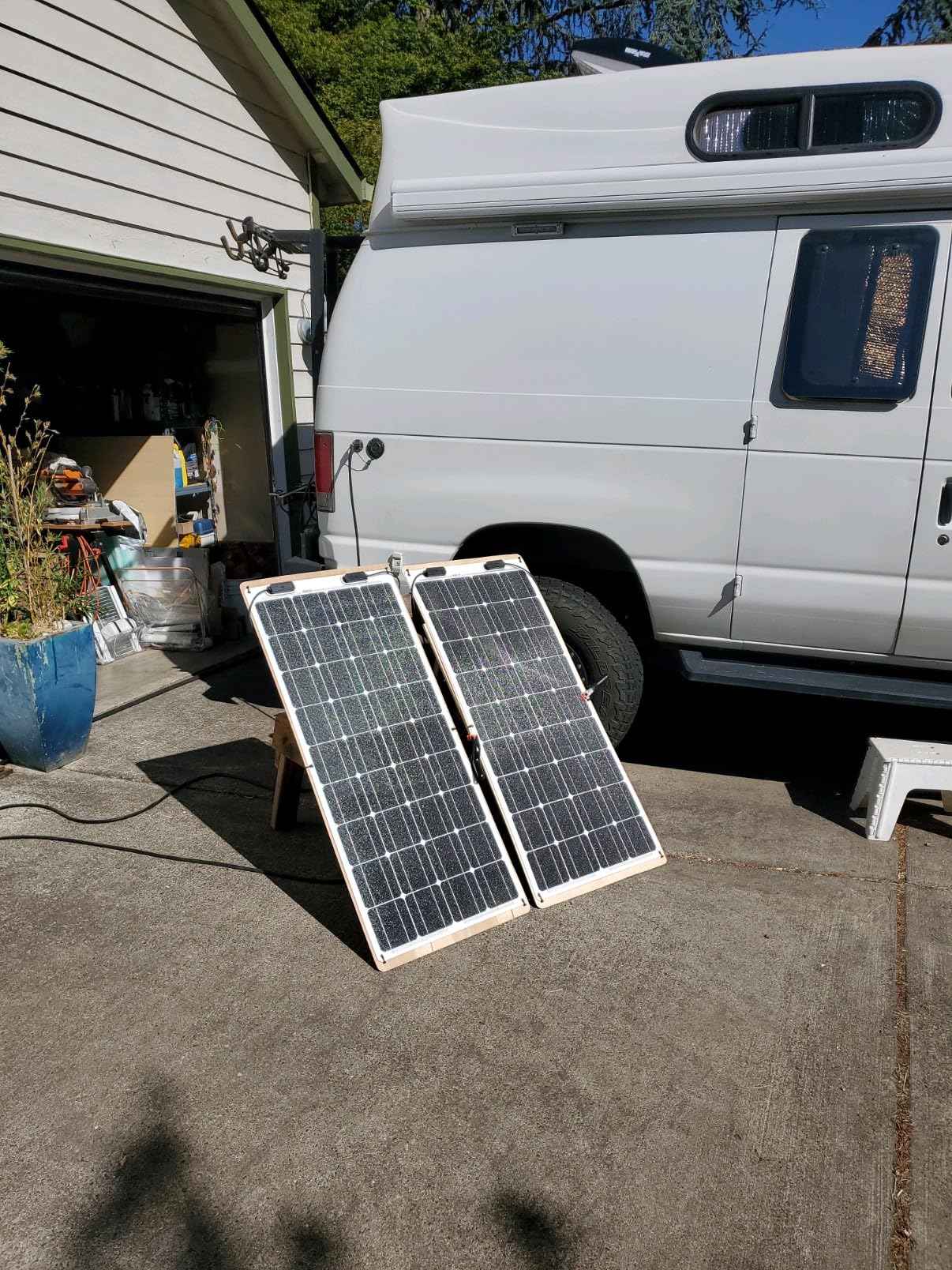 Renogy Flexible Solar Panel 100 Watt, 240 Degree Ultra Flex Bendable | 100W Flexible Solar Panel for Marine RV Cabin Van Car Boat Curve Surfaces Off-Grid Systems customer photo 1