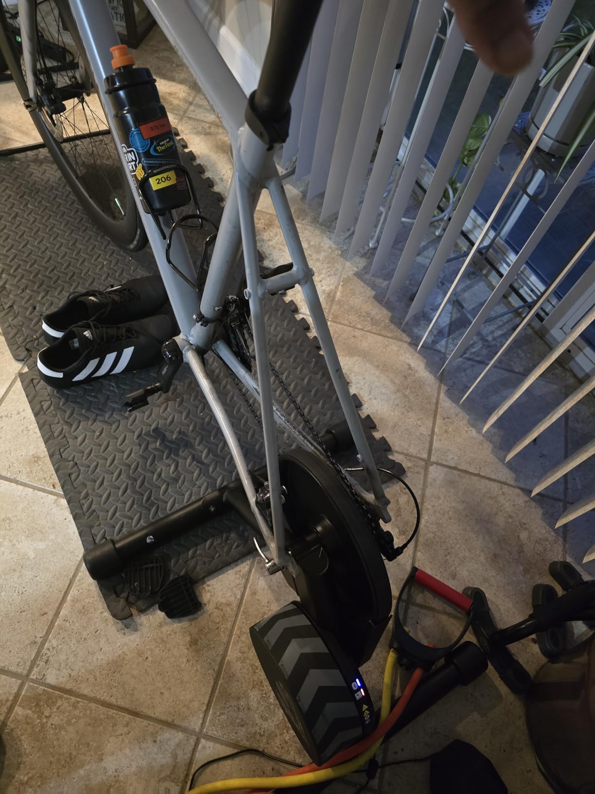 Wahoo Fitness KICKR CORE 1 Smart Indoor Bike Trainer customer photo 2