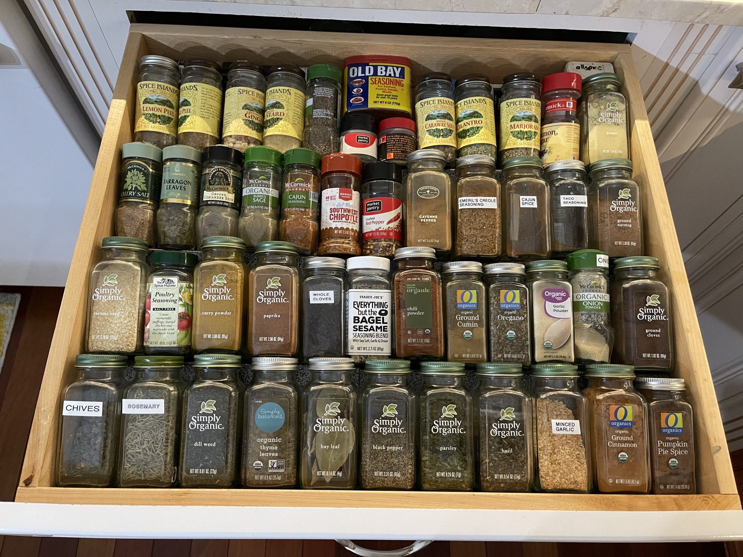 LYNK PROFESSIONAL Spice Drawer Organizer - Heavy Gauge Steel 4 Tier Rack - Drawer Insert Tray for Jars, Herbs and Seasoning - Kitchen Cabinet Storage - Silver Metallic, Large customer photo 1