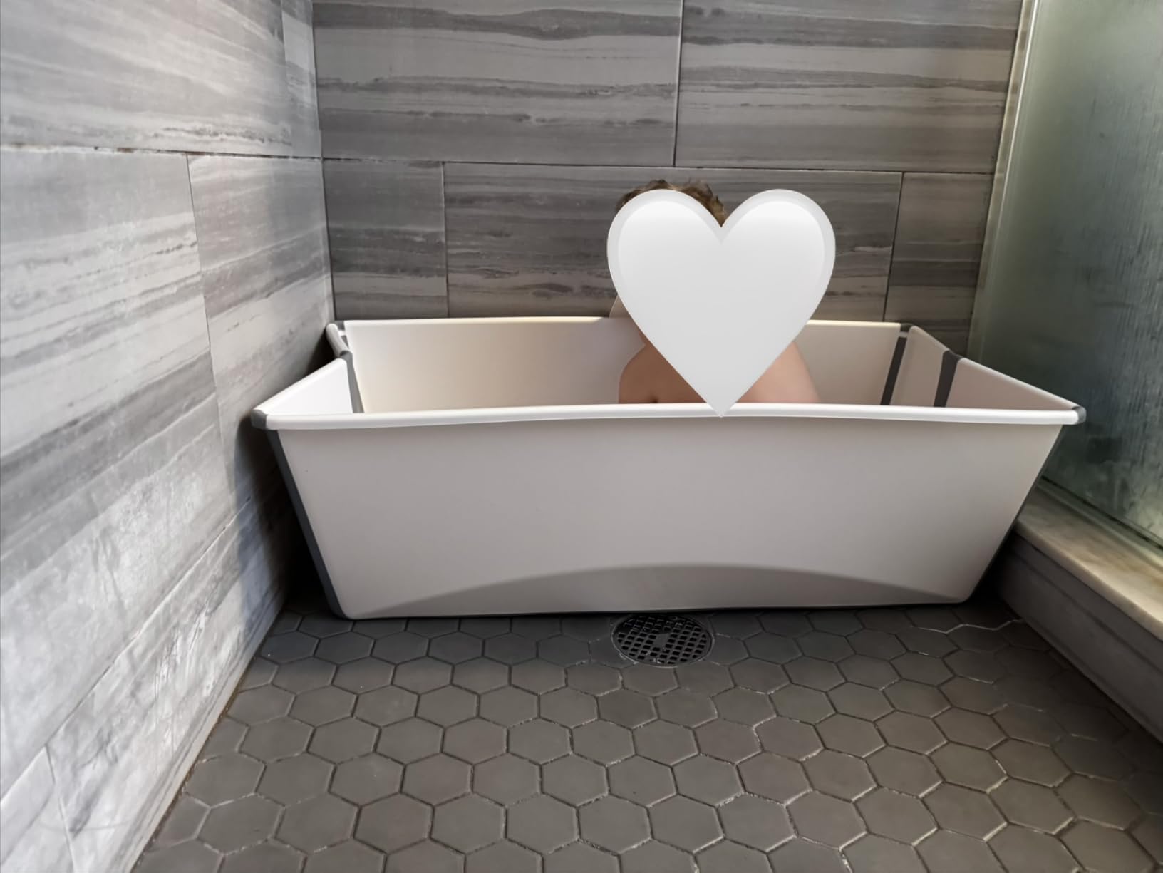 Stokke Flexi Bath X-Large Baby Bathtub, White Grey - 31.5 x 15.7 x 9.4 in - Best for Infants & Toddlers - Lightweight, Foldable & Easy to Store - Convenient to Use at Home or Traveling customer photo 1