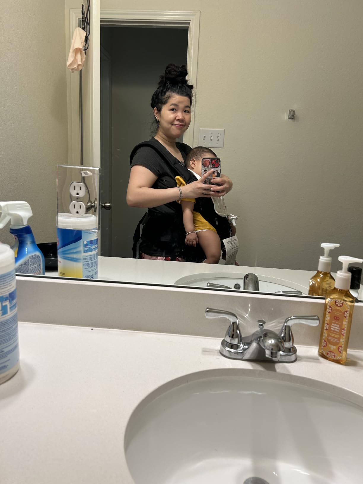 FRUITEAM Safety-Certified Baby Carrier with Hip Seat Newborn to Toddler | One Size Fits All, 6 Carry Positions, Cozy and Breathable Baby Carrier with Ergonomic Hip Support, H-Straps, All Seasons customer photo 1