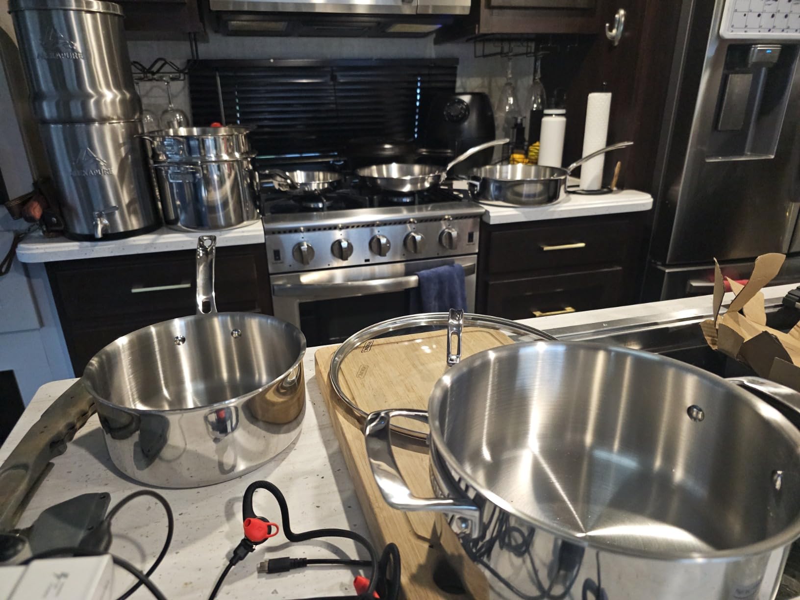 Viking 3-Ply Pots and Pans Set, 17 Piece Stainless Steel Cookware Glass Lids, Steamer Insert, Silver customer photo 1