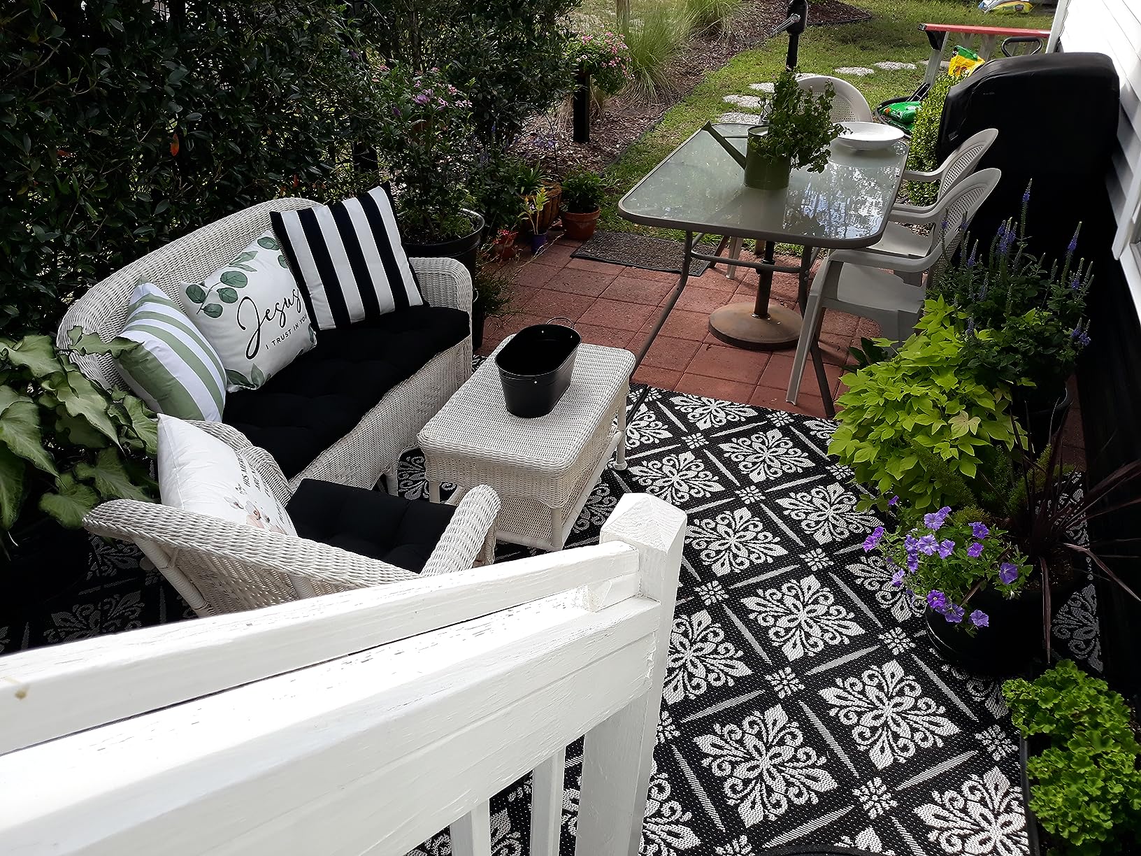 Gertmenian Indoor Outdoor Premium Flatweave Area Accent Rugs | Washable, Stain & UV Stabilized Carpet | 5x7 Standard, Carved Medallion Light Gray customer photo 2