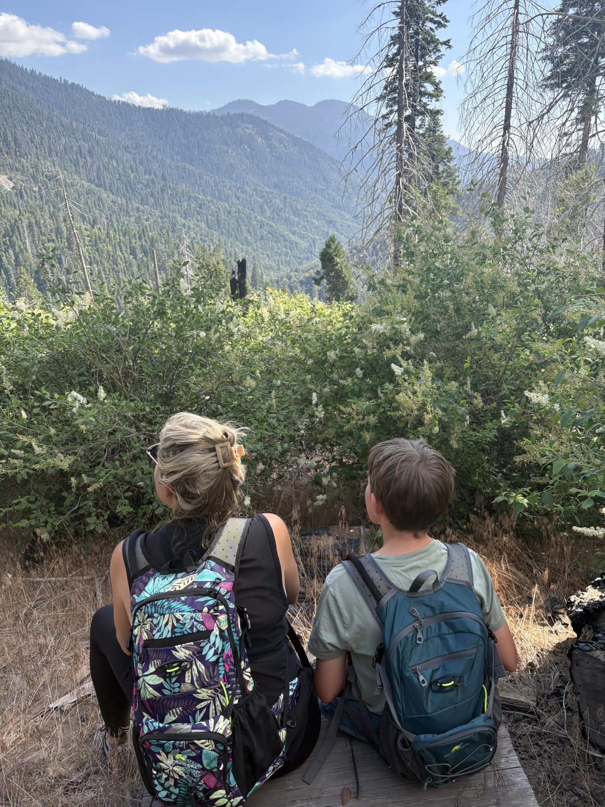 N NEVO RHINO Hydration Backpack, 18L Hiking Backpack with 3L Water Bladder, Insulated Hydration Pack Ideal for Hiking and Cycling customer photo 1