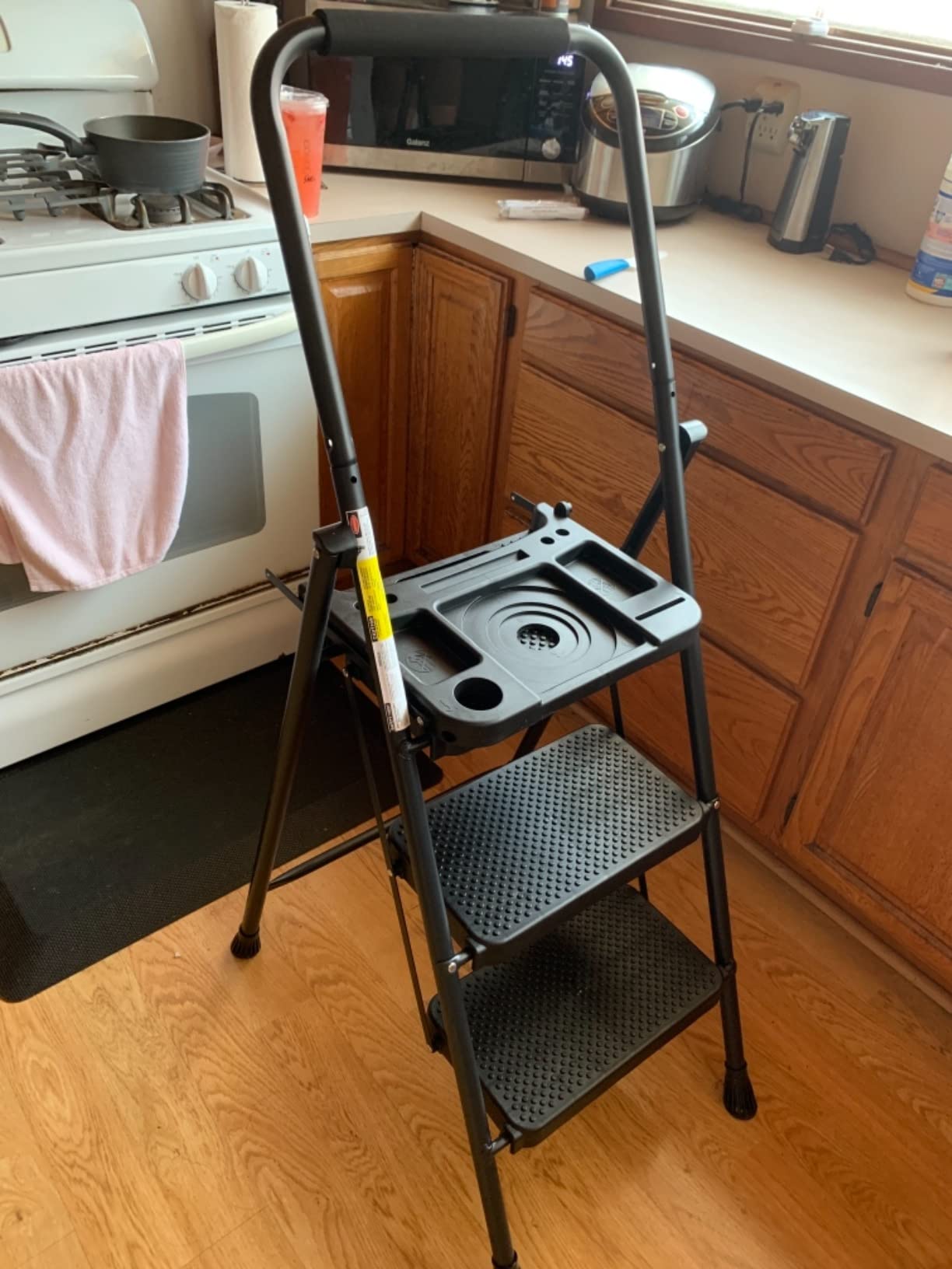 SocTone 3 Step Ladder, Step Stools with Tool Platform, 500lbs Capacity | Step Stool Foldable, Steel Ladder for Household and Office, Black customer photo 1