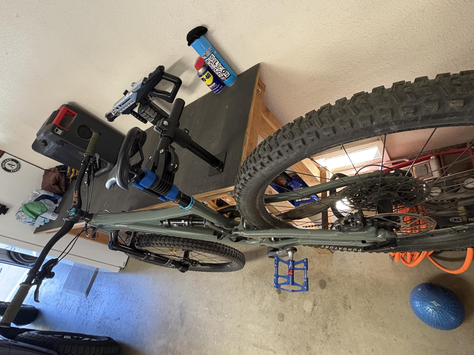 ROCKBROS Bike Repair Stand - Wall/Bench Mount, 44 lbs Capacity - Fits 30-75mm Tubes, Quick Release Clamp, Non-Slip Silicone Protects Paint customer photo 2