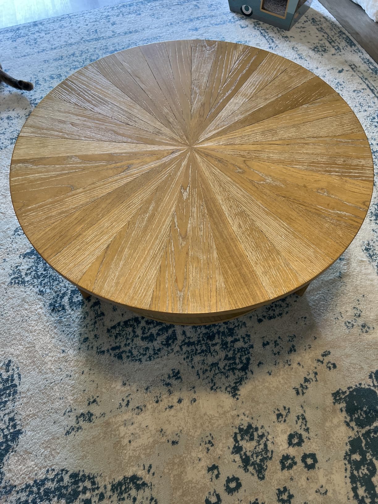 Round Coffee Table, 35