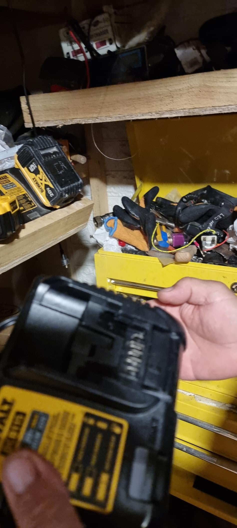 DEWALT 20V MAX XR Drywall Screw Gun and Impact Driver, Power Tool Combo Kit, 2 Batteries and Charger Included (DCK268P2) customer photo 2