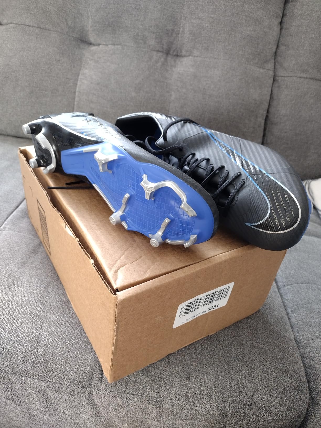 Nike Men's Zoom Vapor 15 Academy Soccer Cleats customer photo 1