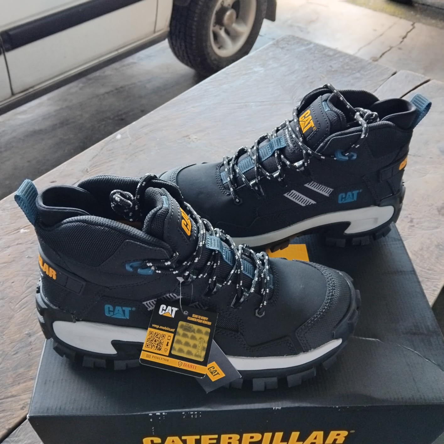 CAT Men's Invader Mid Vent Composite Toe Construction Boot customer photo 2
