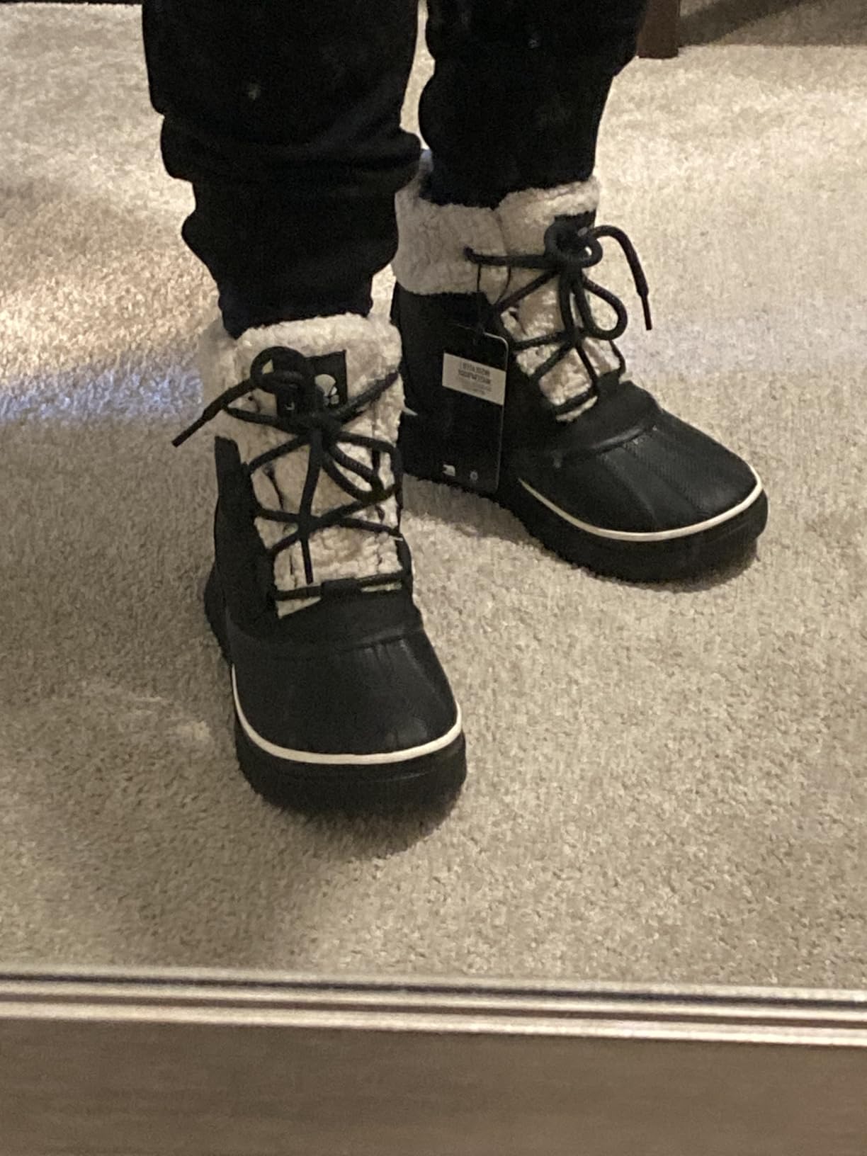 SOREL Women's Out N About IV Chillz Waterproof Boot customer photo 1
