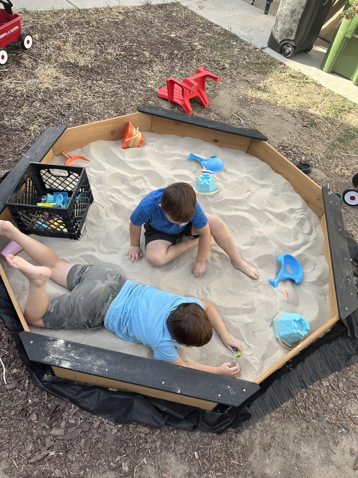85''x78''x9'' Octagon Sandbox with Cover for Kids Outdoor Play, Wood Large Sandpit with 4 Benches, Quick Easy Install, US. Patented customer photo 2