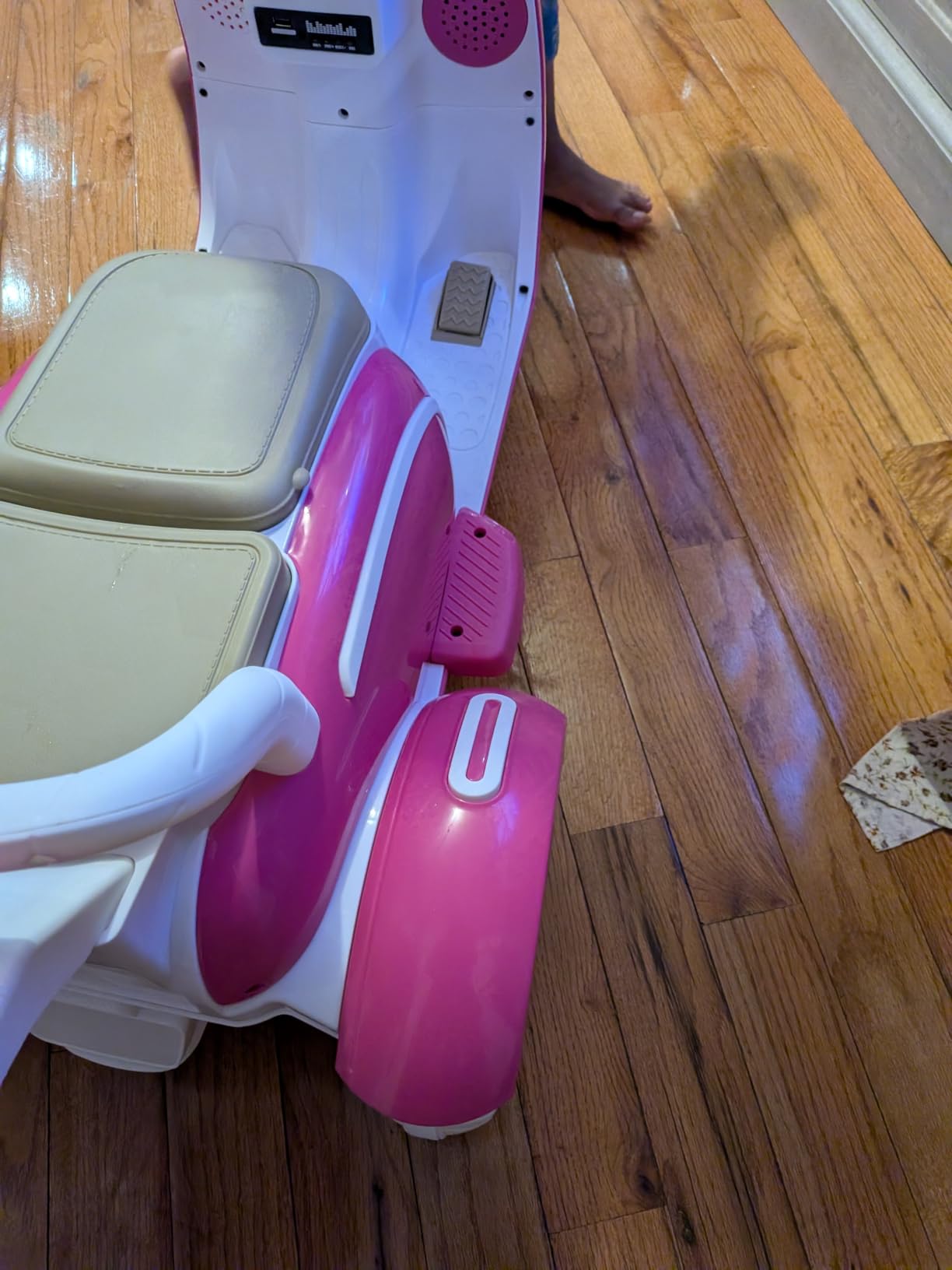 12V 2-Seater Ride on Motorcycle for Kids | Dual Motor Electric Scooter for Girls, 3-Wheel Electric Motorcycle with MP3 & Bluetooth, Suitable for Age 3-6 Years Old customer photo 1