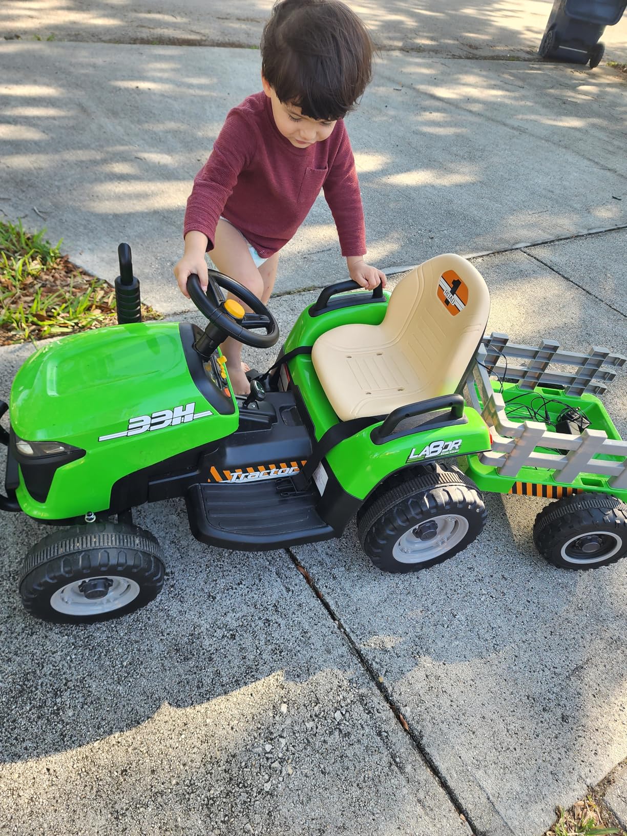 ARBELI 12V 7AH Kids Ride On Tractor w/Trailer & Remote Control, Red | Ride on tractor for kids ages 2-5, dual 45w motors, shifter, 66lbs weight capacity, bluetooth music, birthday gift customer photo 2