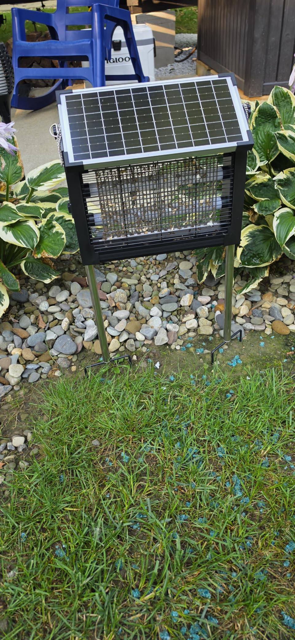 Solar Bug Zapper Outdoor, PhatroyYee Mosquito Zapper 4500V, Waterproof Portable Fly Zapper, Rechargeable Electric Mosquito Killer, Cordless Fly Insect Mosquitos Trap for Patio Yard Home Garden Camping customer photo 1