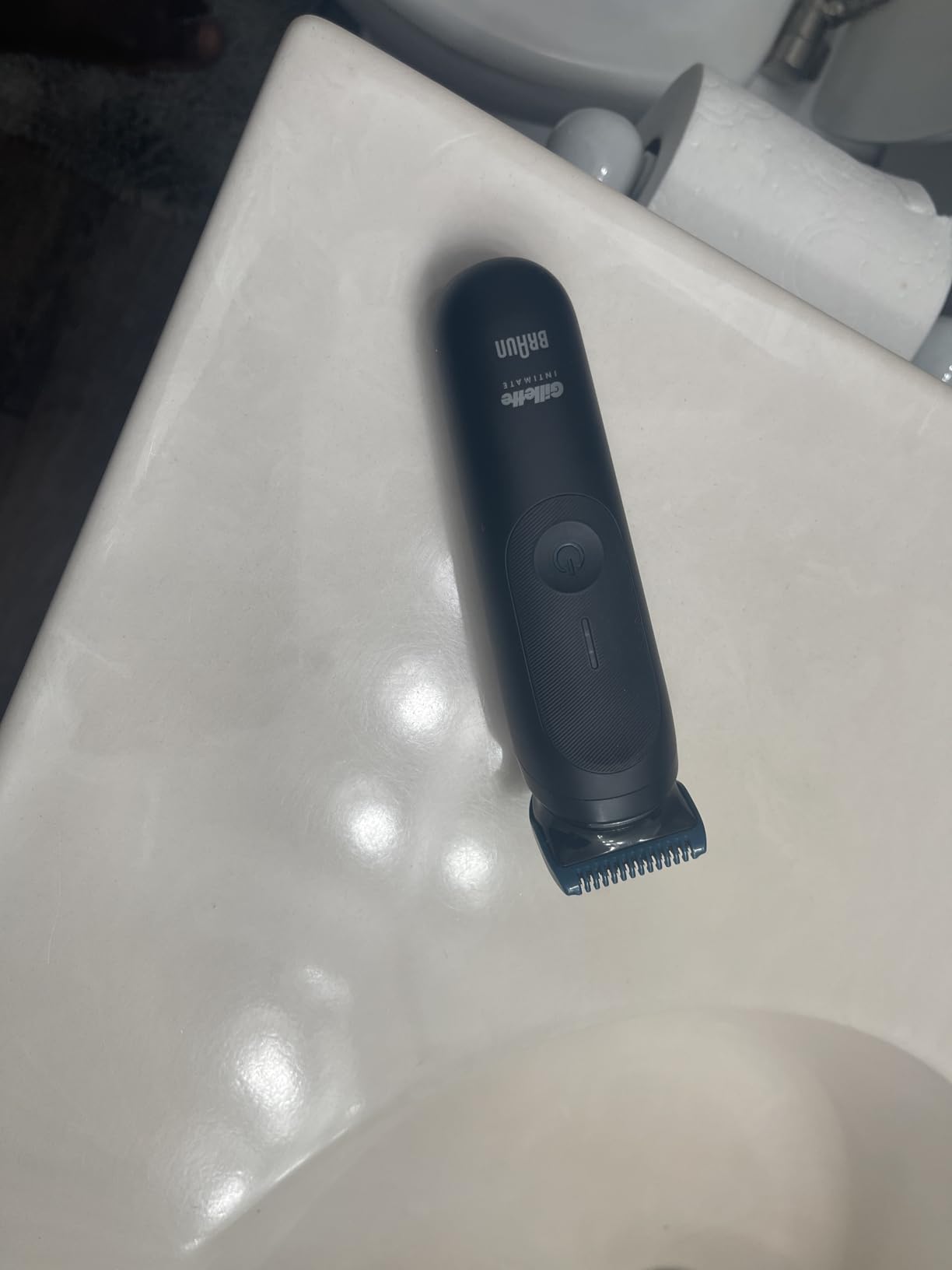 Gillette i7 Intimate Men's Premium Pubic Hair Trimmer, Waterproof LED Body Hair Trimmer customer photo 1