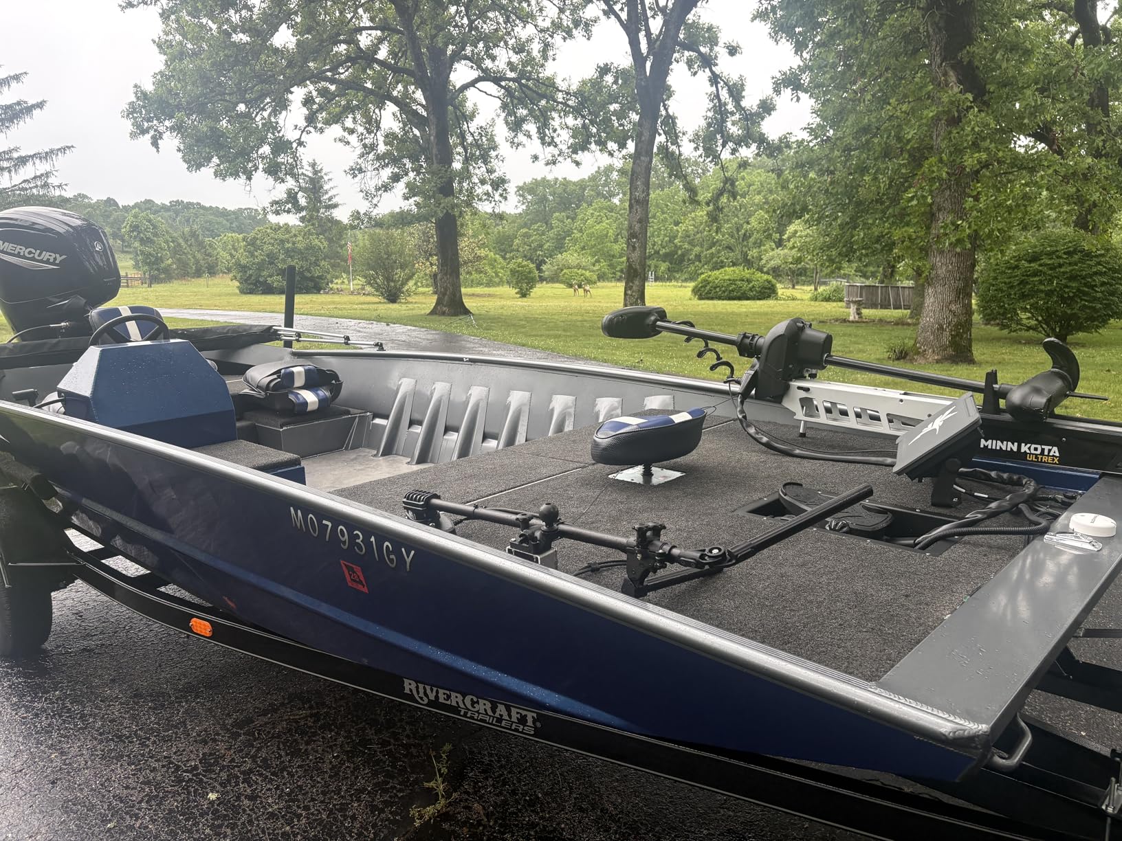Humminbird XPLORE Series GPS Fish Finder MEGA Side Imaging+ customer photo 1