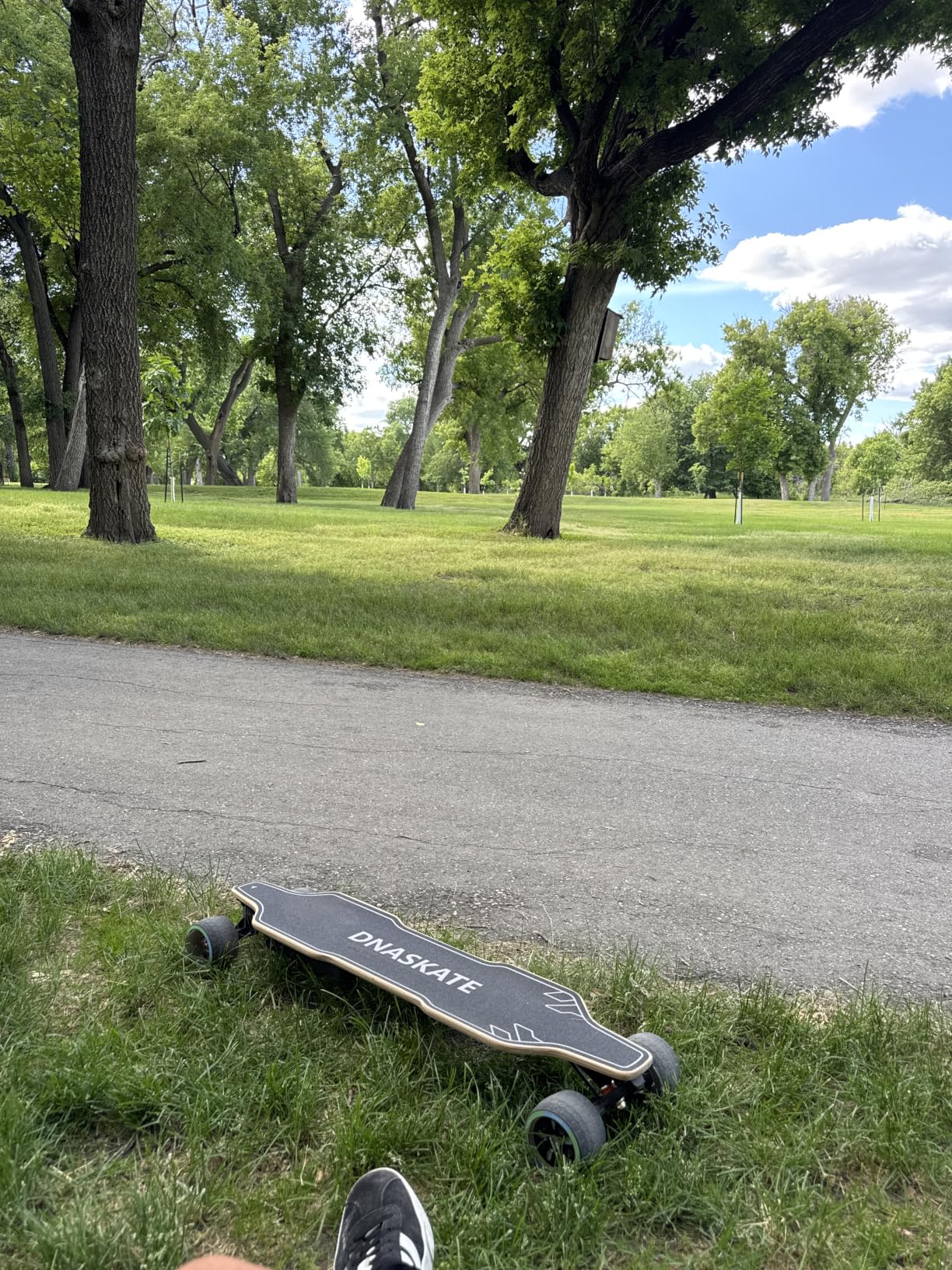 Meepo V4/V20 Electric Skateboard with Remote, 28 Mph Top Speed, 22 Miles Range, 1200W Hub-Motor, Longboard Skateboard for Adults & Teens customer photo 1