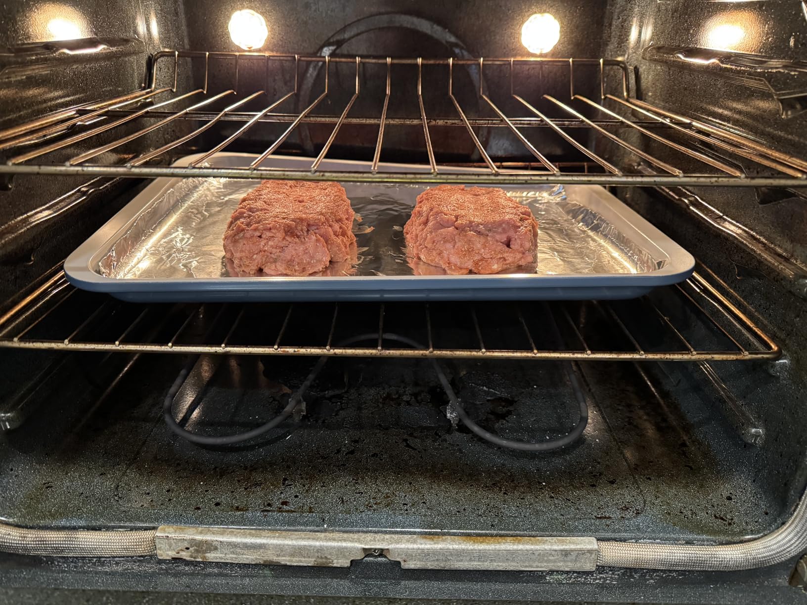 OXO Good Grips Non-Stick Pro Ceramic Coated Metal Bakeware Half Sheet Pan - Biscuit customer photo 2