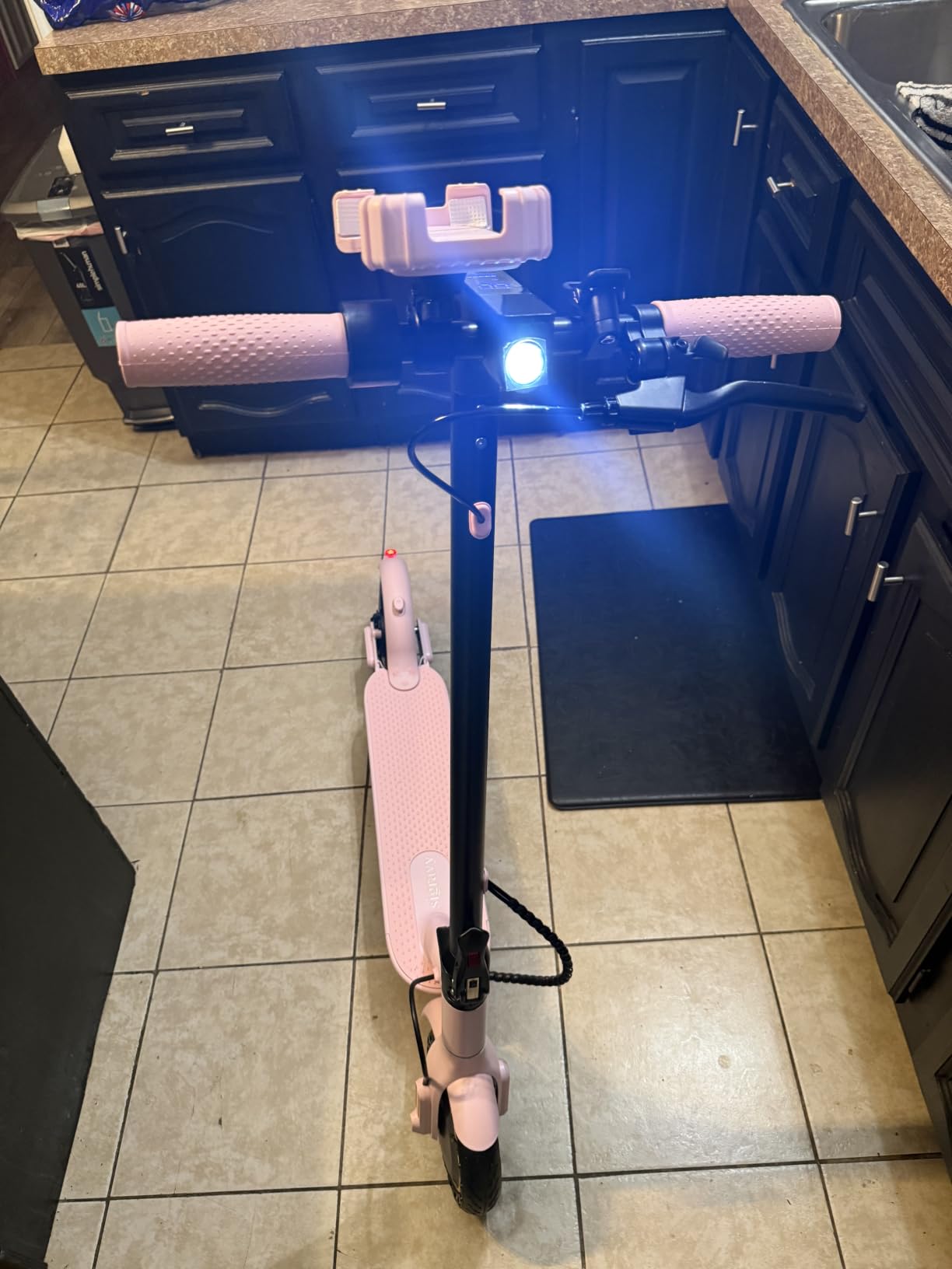 Sigravy Electric Scooter for Adults, Foldable Commuter E Scooter for Teens, 350W Motor, 19 MPH, Up to 21 Miles Range, 8.5