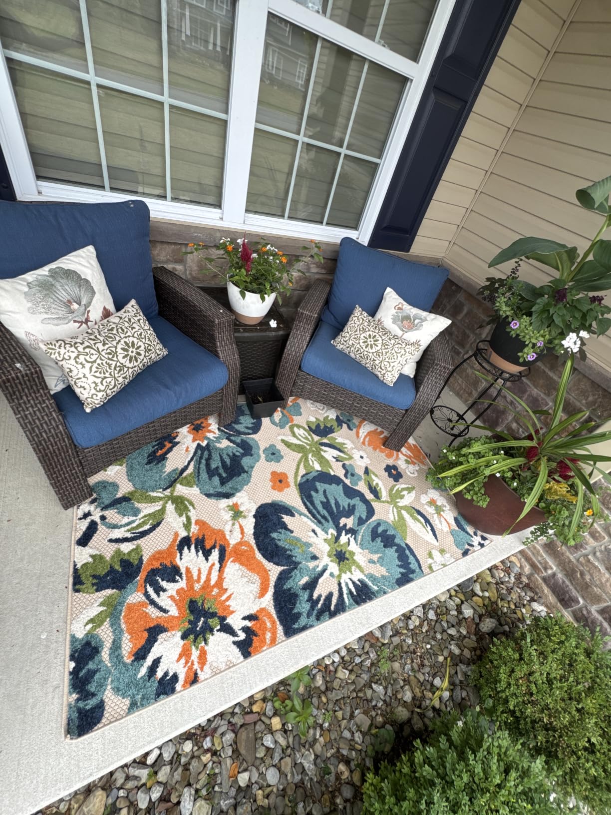 Rugshop Bergamo Machine Washable Indoor/Outdoor Area Rug Multi 2' x 3' | Floral, Rectangular, Patio, Deck, Porch, Balcony, Backyard, Garden, Poolside, Sunroom, Outdoor Living customer photo 1