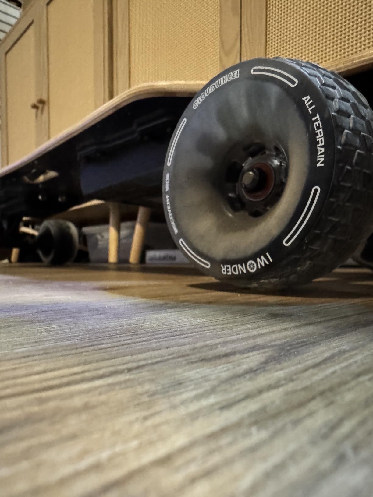 Meepo V4/V20 Electric Skateboard with Remote, 28 Mph Top Speed, 22 Miles Range, 1200W Hub-Motor, Longboard Skateboard for Adults & Teens customer photo 2