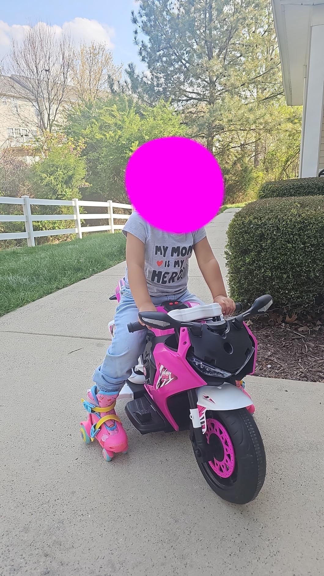 Kid Trax 6V Glow Electric Toddler Kids Motorcycle - Toddler Bike, Indoor/Outdoor Toys, Durable, LED Headlights and Body Light, Realistic Sounds, Kids Ride On Toys, Max Weight 65lbs, Ages 3+, Blue customer photo 1
