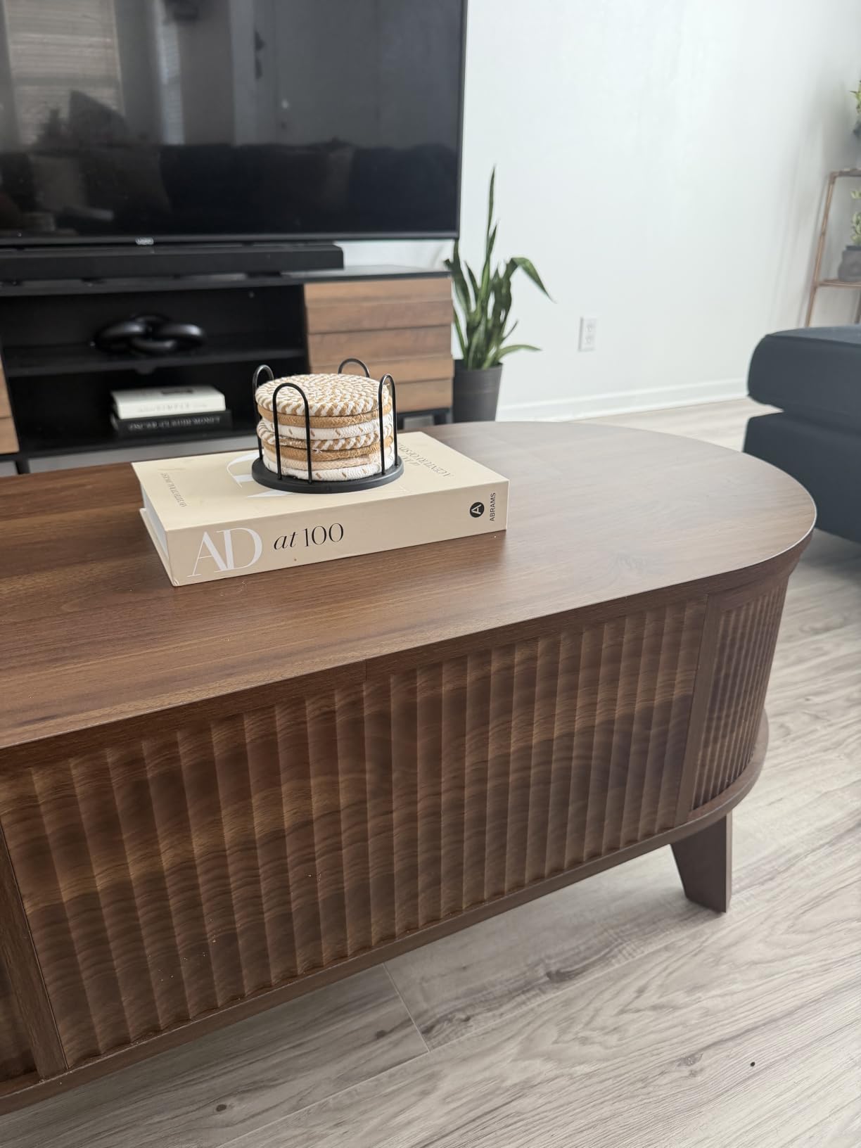 LYNCOHOME Fluted Lift Top Coffee Table with Storage, Modern Oval Coffee Table for Living Room or Home Office (Walnut) customer photo 2