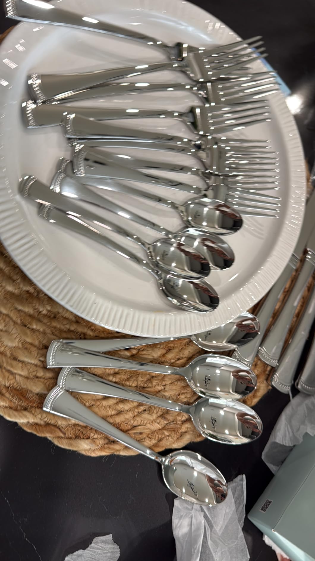 Lenox Portola 20-Piece 18/10 Silverware Set for 4, Flatware | silver, dishwasher safe | includes knives, forks, and spoons | heavy duty, cutlery set for kitchen and dining, utensil set customer photo 2
