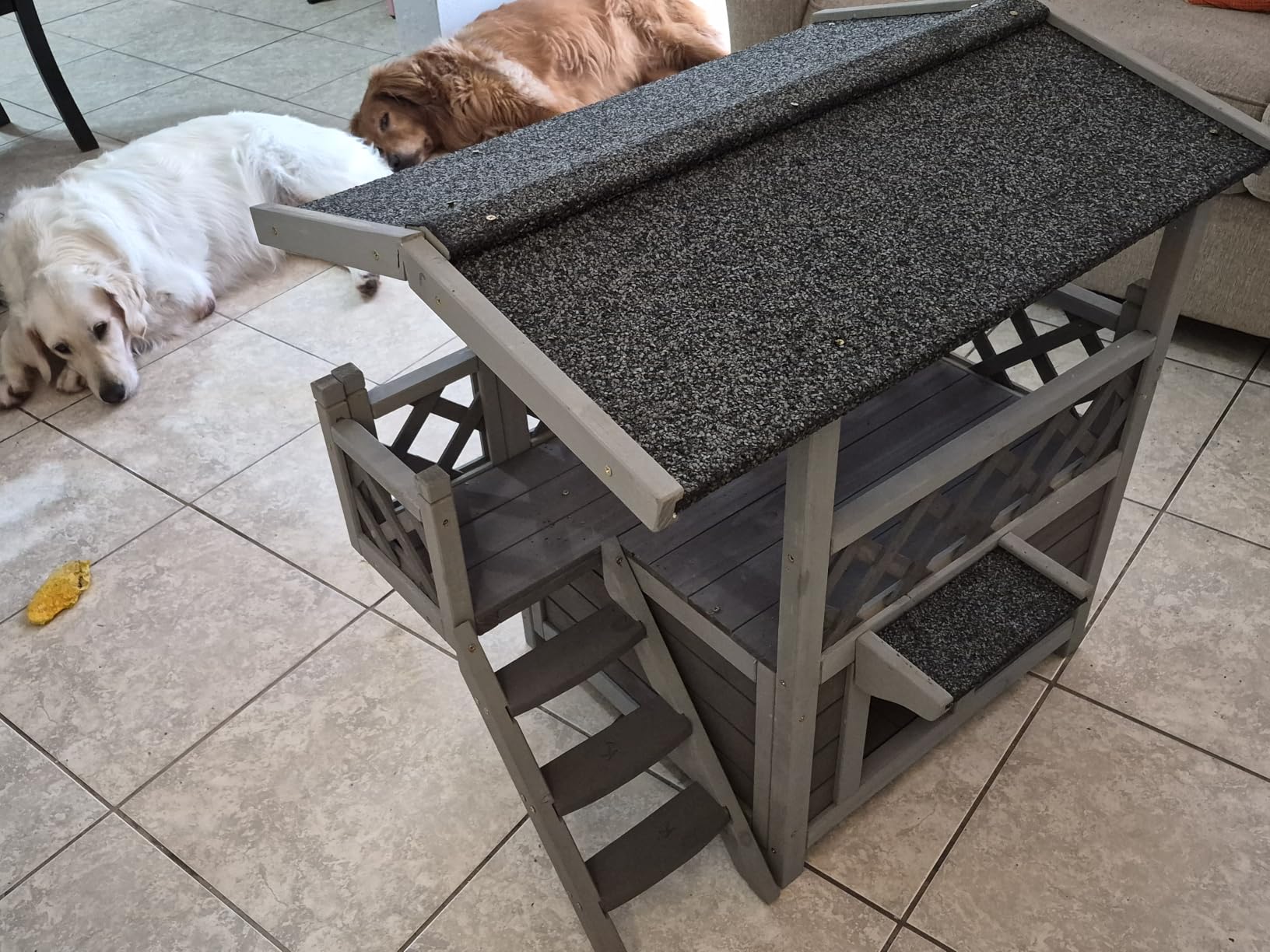 Large Heated Cat House Outdoor Insulated Cat House Weatherproof Feral Cat Shelter with Thermostat-Controlled Heating Pad, 6-Sided Thermal Liner for 1-4 Feral Stray Barn Cats (Winter-Ready) customer photo 2