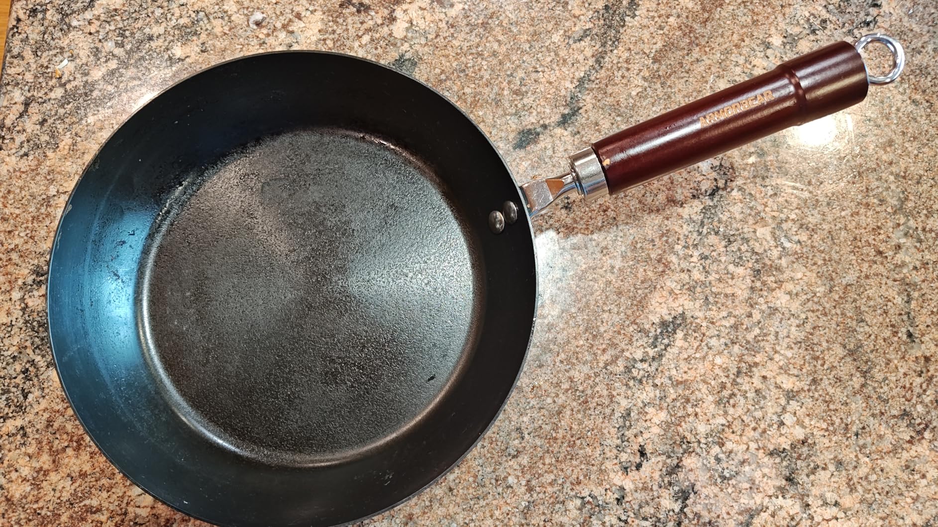 10 Inch Auto-Seasoning Nitrided Carbon Steel Pan, Professional Skillet for Induction Stovetop and Daily Searing, Pre-seasoned Frying Pan, Wooden Handle, PFAS & PFOA-Free customer photo 1