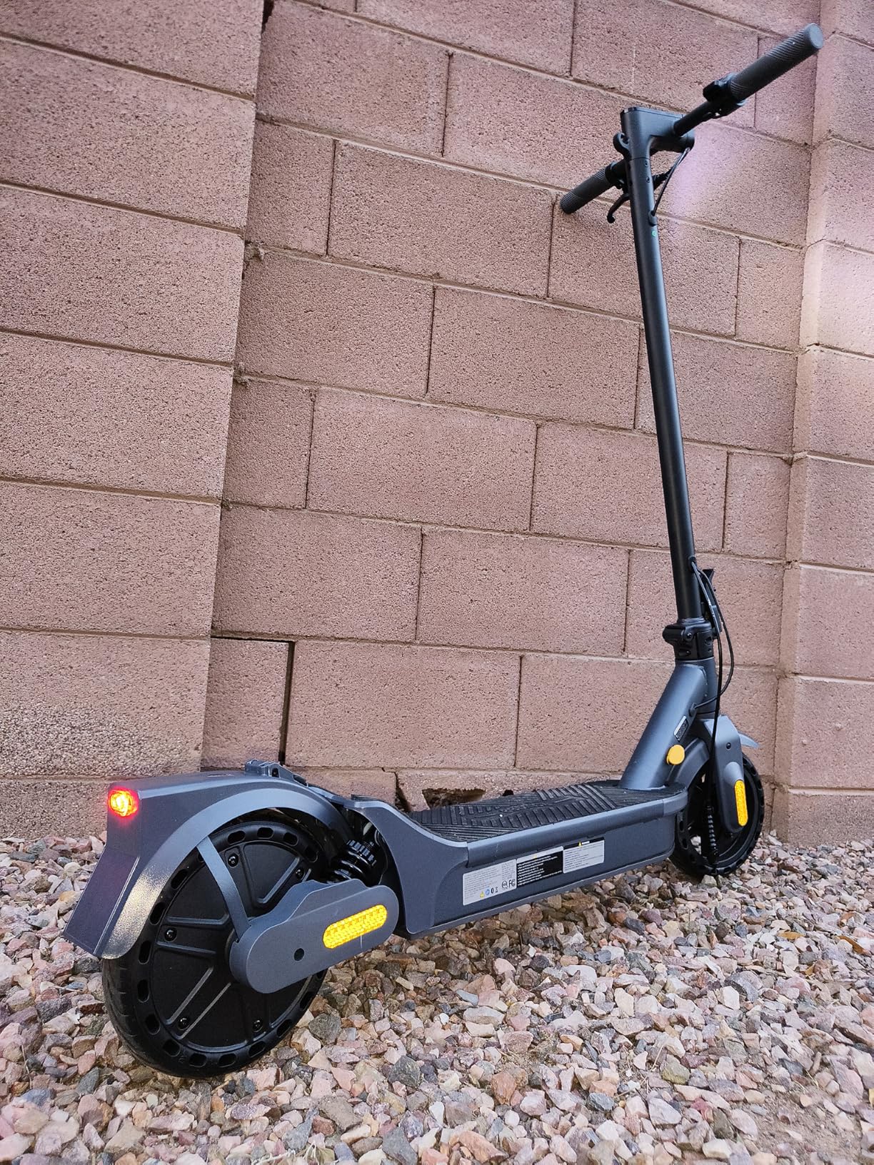 Electric Scooter for Adults Peak 600W 15-20MPH 15-25Miles Long Range, Foldable Commuter E-Scooter with Dual Suspension, UL Certified, APP Control customer photo 2