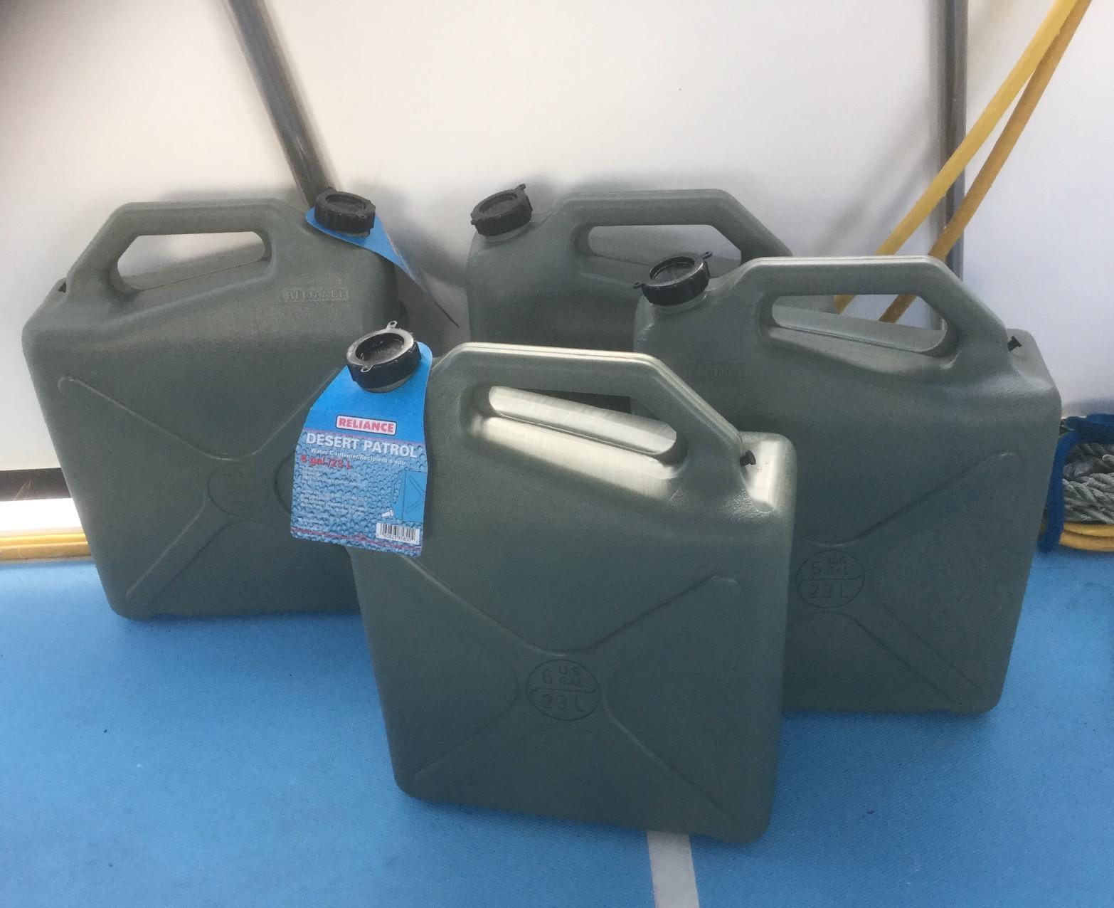 Reliance Products Desert Patrol 6 Gallon Rigid Water Container, Green customer photo 2