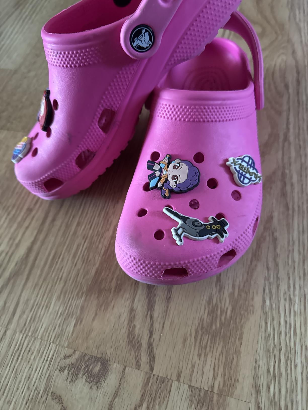 Crocs Unisex-Adult Classic Clog, Clogs for Women and Men customer photo 2