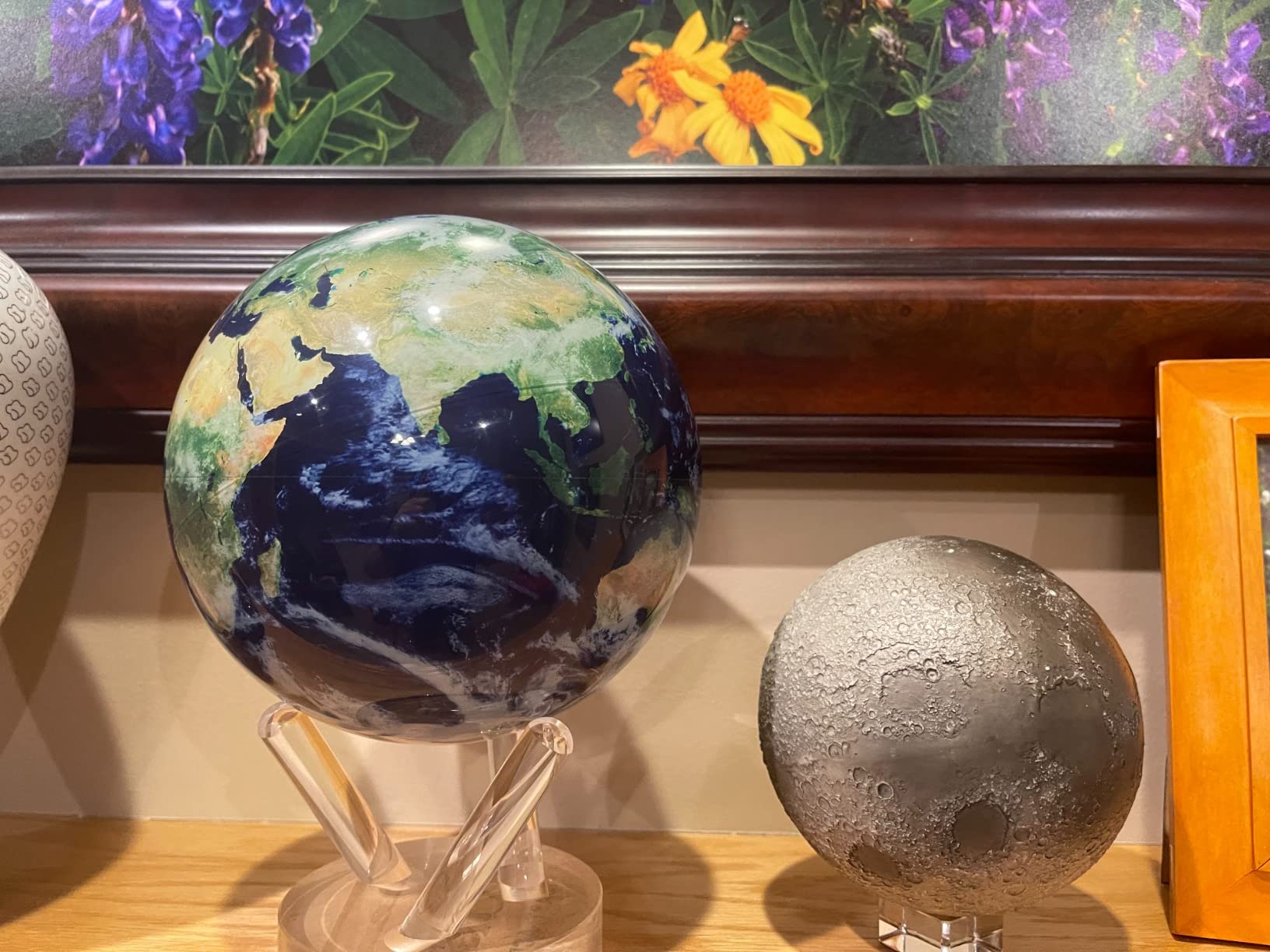 MOVA Self Rotating Globe, Earth with Clouds Classic (4.5