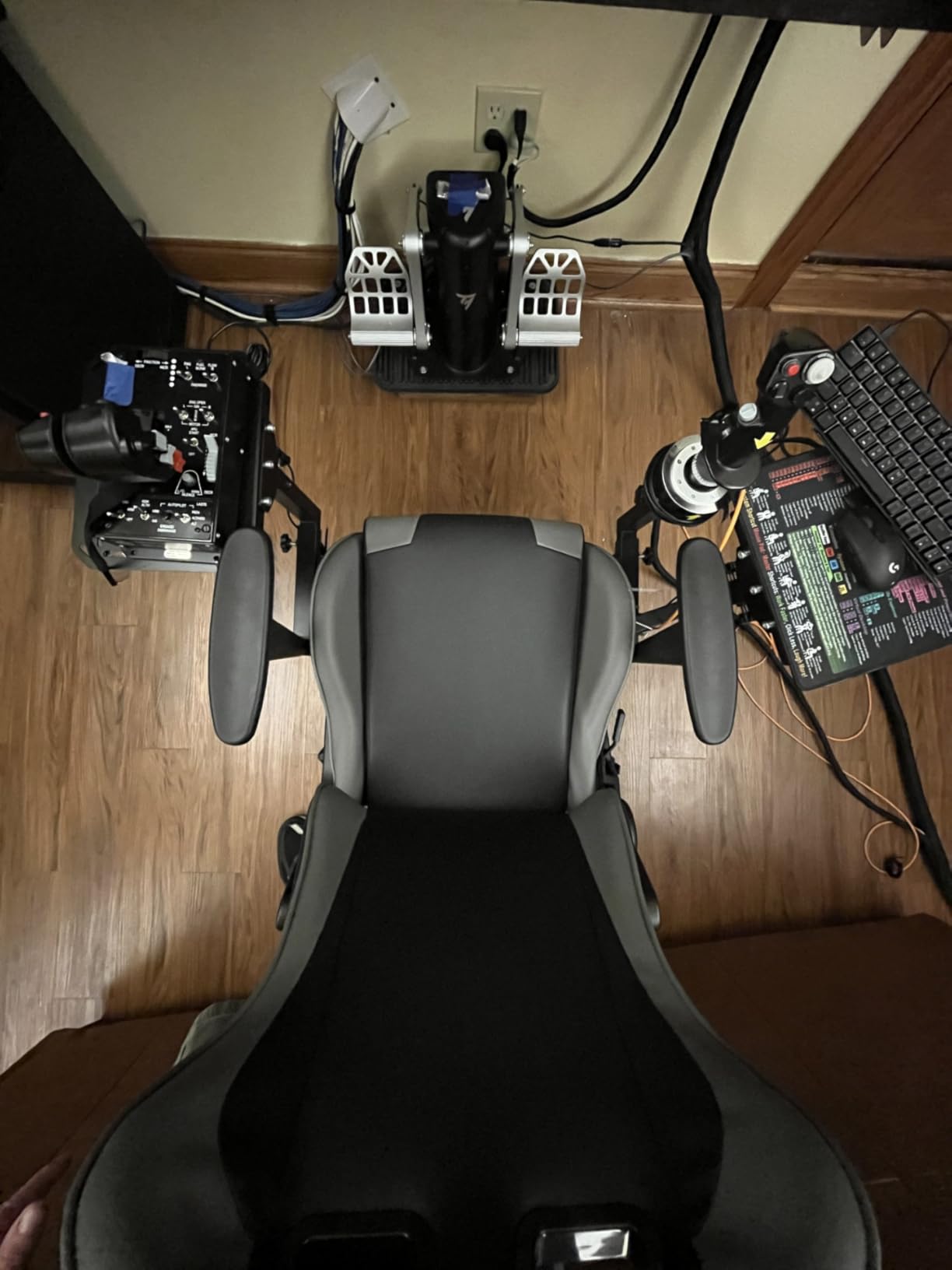 Thrustmaster HOTAS Warthog A10 Replica Flight Stick & Throttle Set - PC customer photo 2