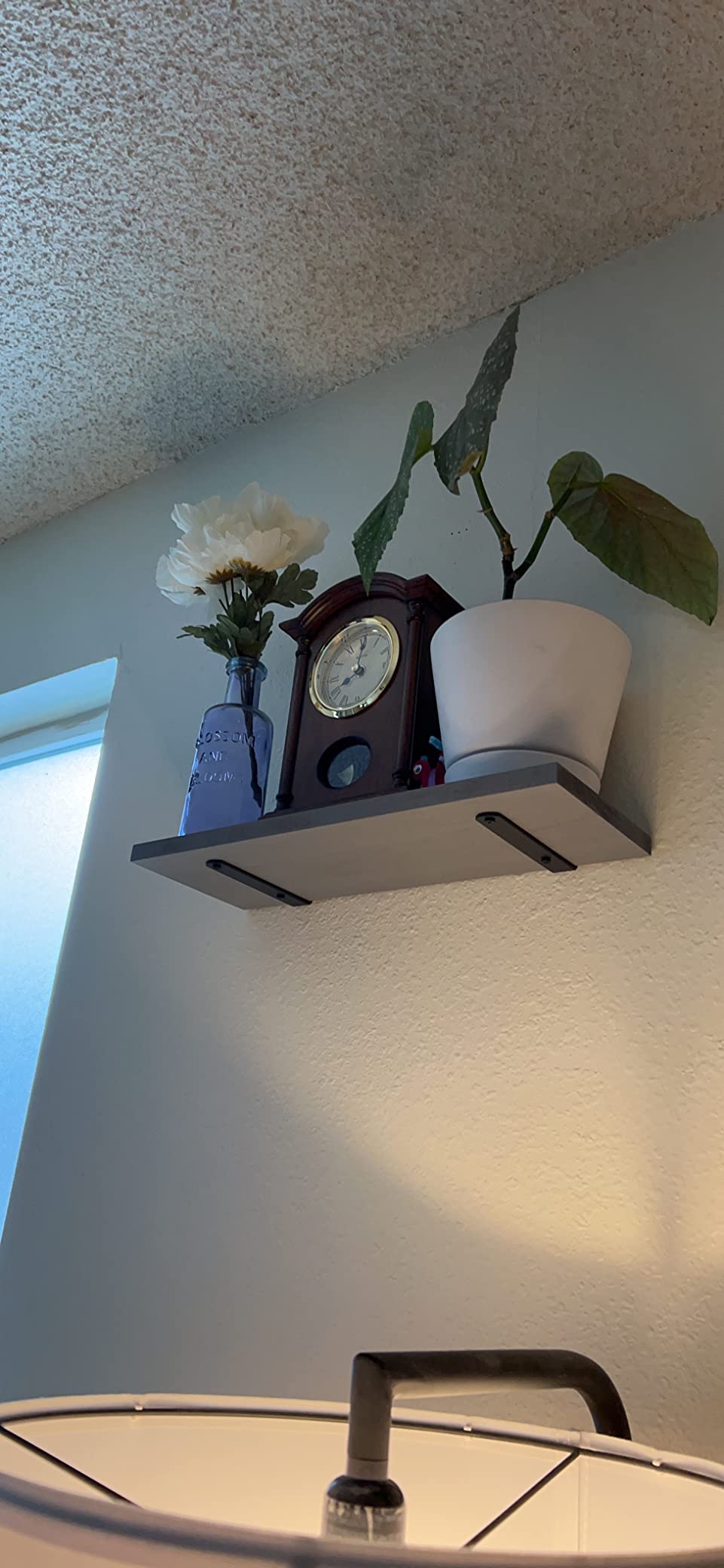 Bulova Dalton Chiming Pendulum Table Clock - Walnut Finish - Gold-Tone Accents customer photo 1