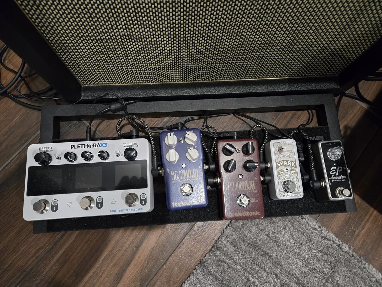 TC Electronic MOJOMOJO OVERDRIVE Exceptional Overdrive Pedal with Extra Headroom, Precise Controls and a Voicing Switch customer photo 2