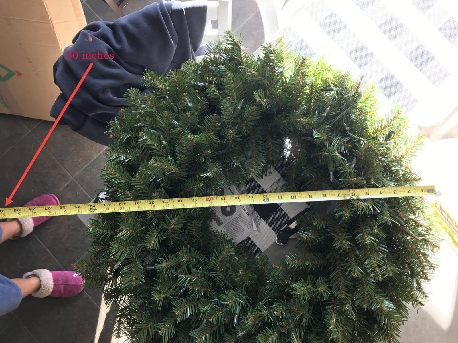 National Tree Company 24in Pre-Lit Norwood Fir Artificial Christmas Wreath | 50 Warm White LED Lights, 250 Tips, Timer, Christmas Decoration, Green customer photo 1